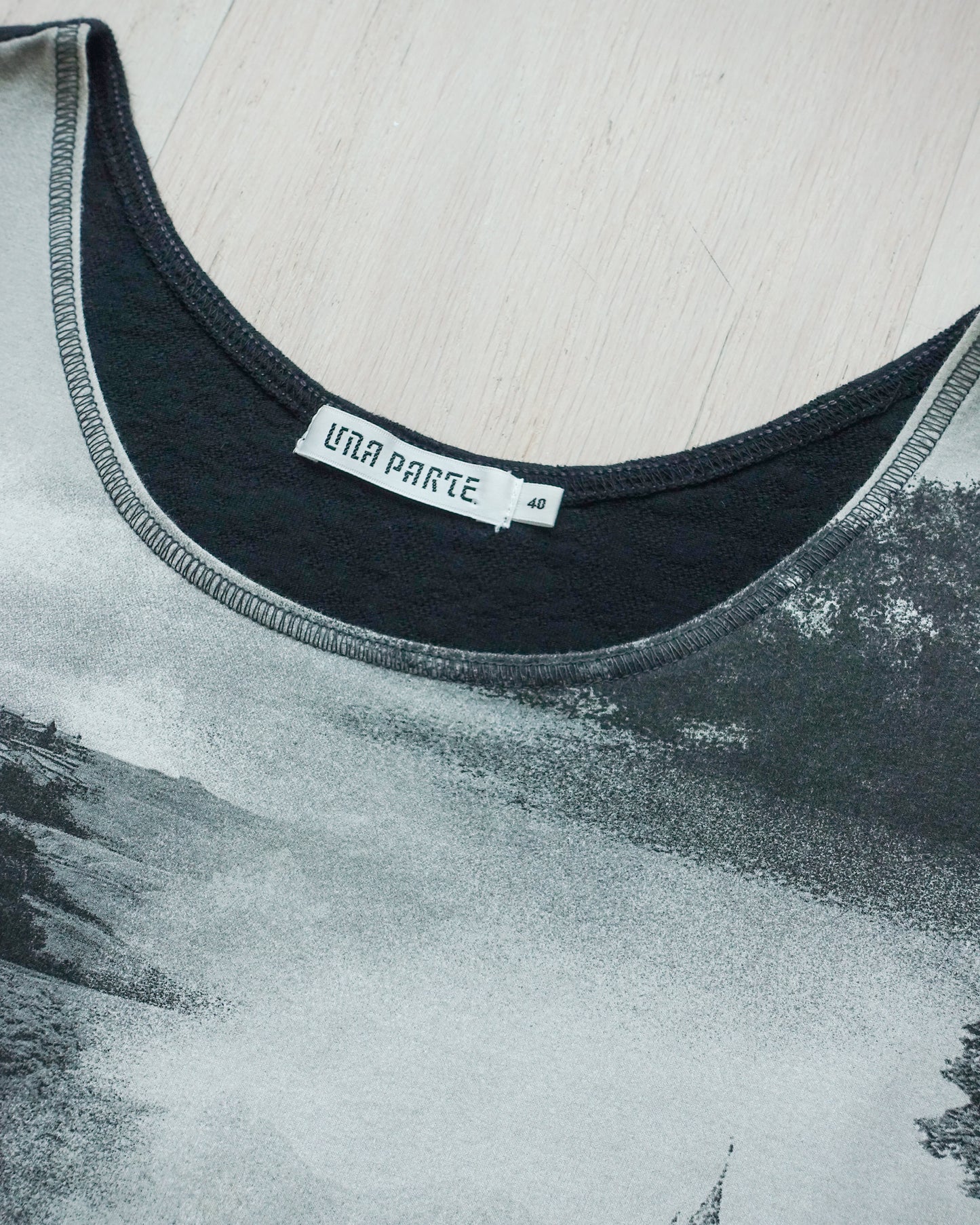 UNA PARTE Castle Printed Ruched Tie Side Vest 城堡印花束繩綁帶背心 (Vintage 古著) | KOMMONS