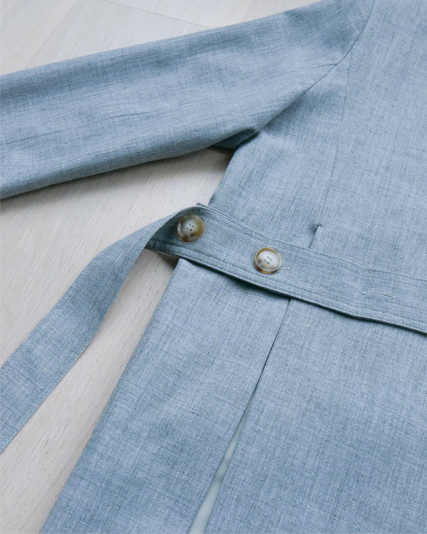 後腰帶西裝外套 - 灰 | Chifa Select