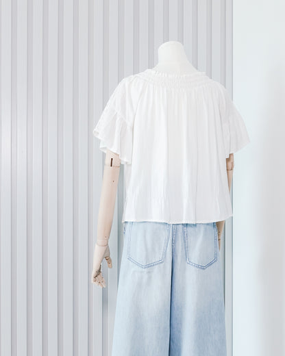 OLIVE DES OLIVE Dobby Flared Top with Lace Detail 暗紋傘下擺上衣 | KOMMONS