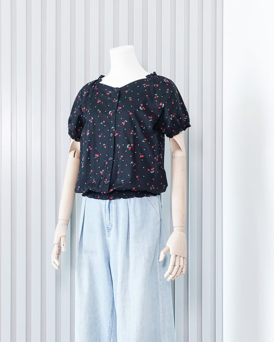 GLOBAL WORK Cherry Printed Puff Sleeve Button-front Top 櫻桃印花泡泡袖扣鈕上衣 | KOMMONS