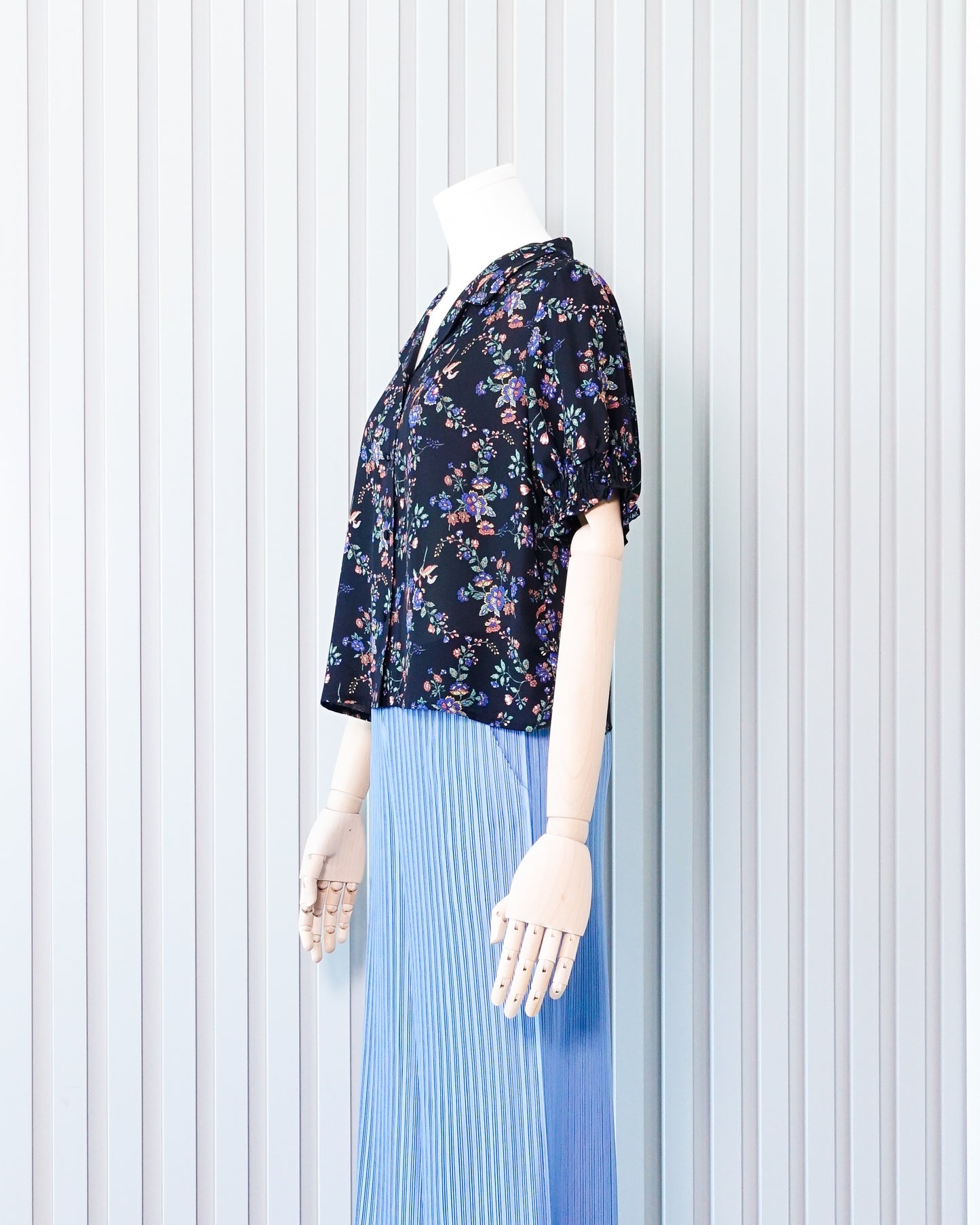 Floral Button-front Shirt 花卉扣鈕襯衫 | KOMMONS