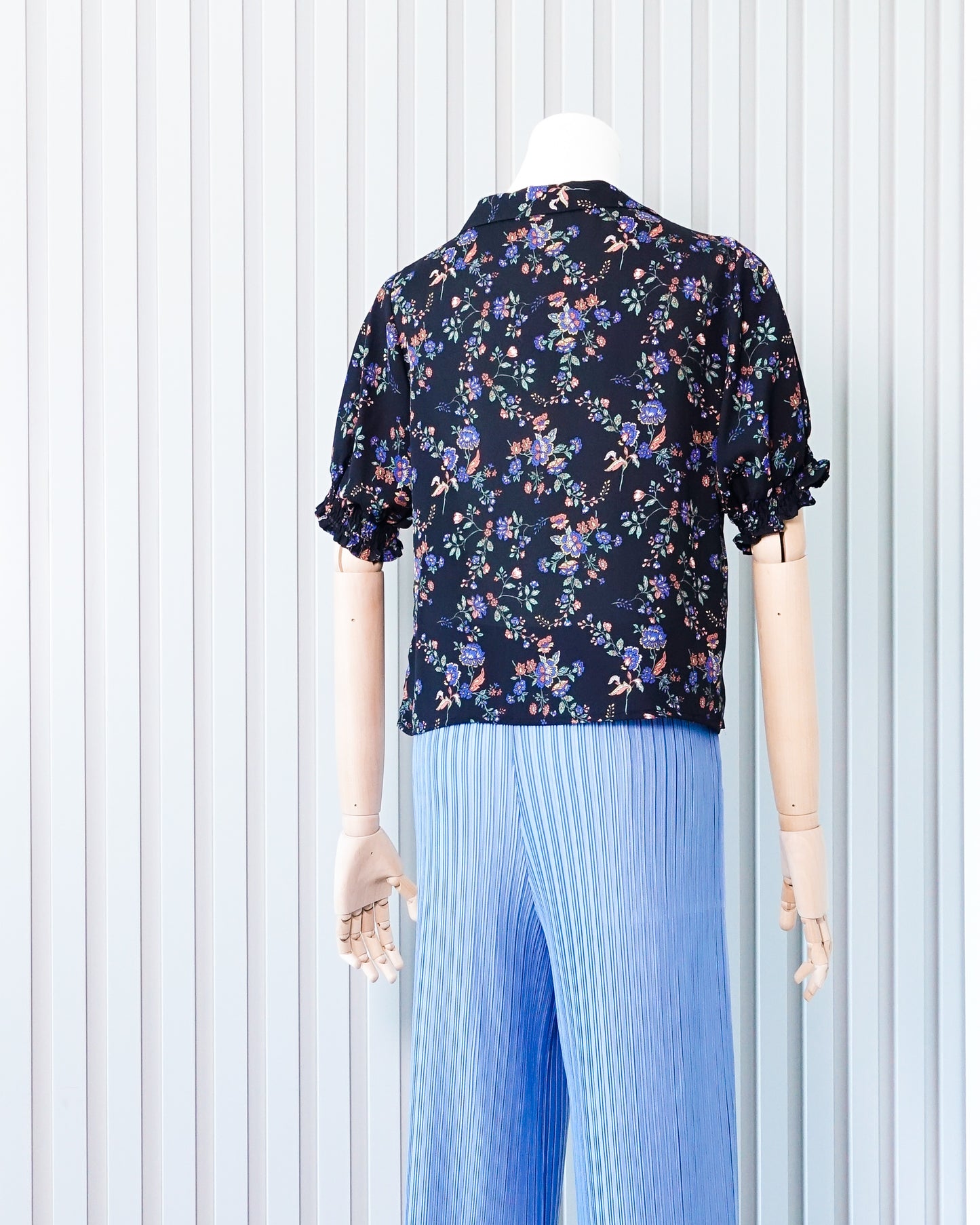 Floral Button-front Shirt 花卉扣鈕襯衫 | KOMMONS