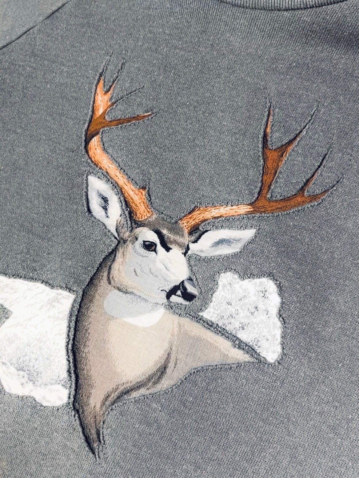 HEALTHKNIT Deer Embroidered Sweatshirt 鹿子刺繡衛衣 | KOMMONS
