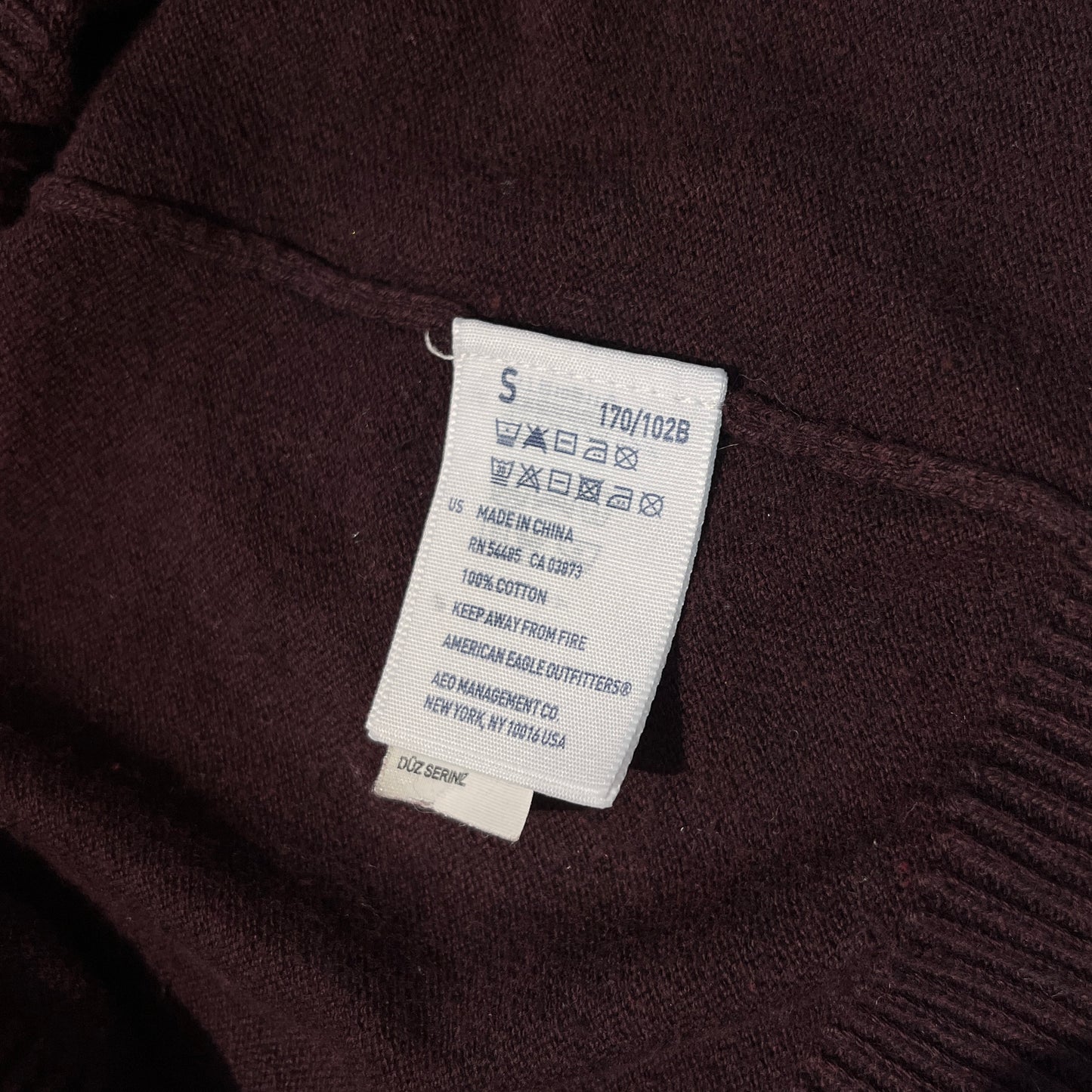 AMERICAN EAGLE V-neck Knitted Sweater V領毛衣 | KOMMONS
