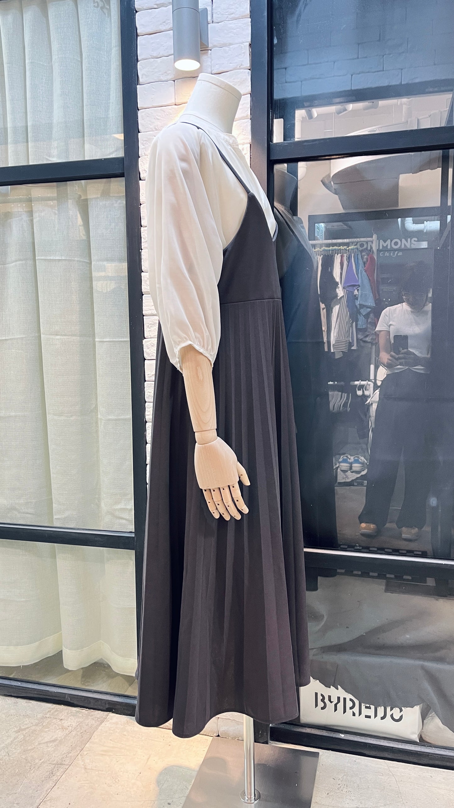<Buy2-$10> BONLECILL Strap Pleated Dress 吊帶百褶連身裙 | KOMMONS