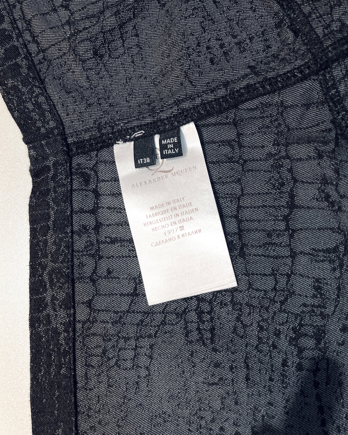ALEXANDER MCQUEEN Short Sleeve Denim Jacket 短袖牛仔褸 | KOMMONS