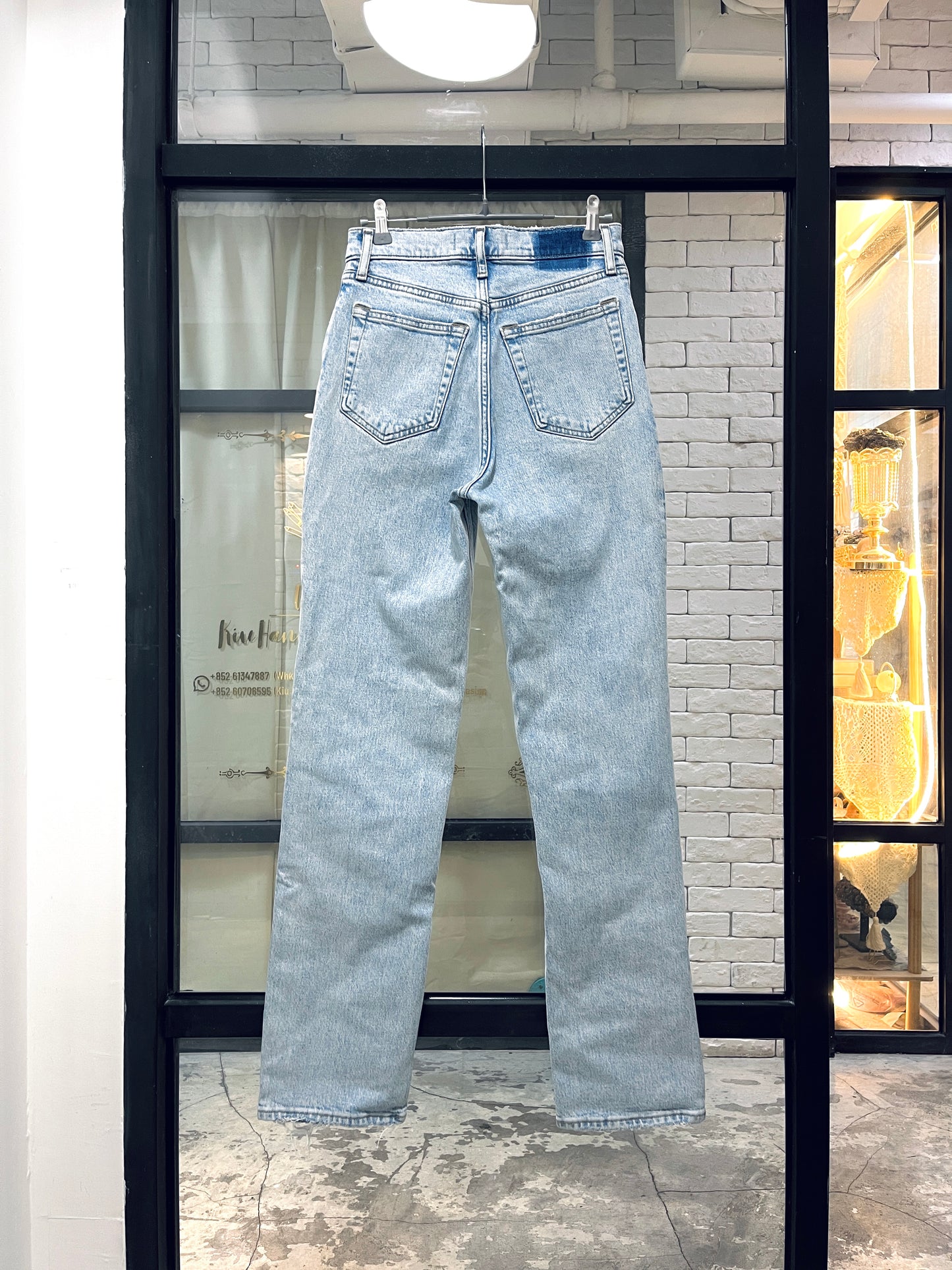 ABERCROMBIE & FITCH High-rise Straight Leg Jeans 高腰直腳牛仔腳 | KOMMONS