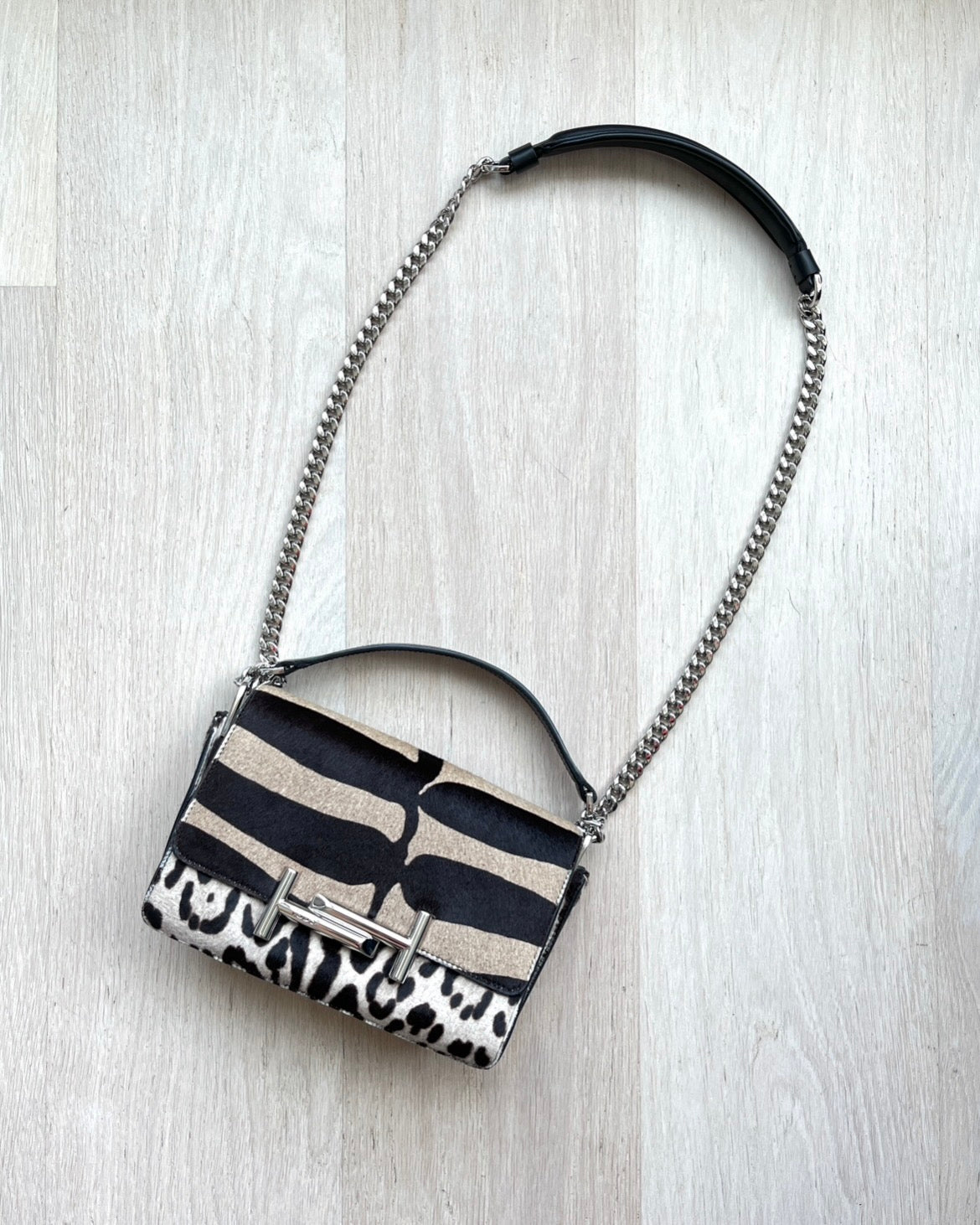 TOD’S Double T Flap Bag | KOMMONS