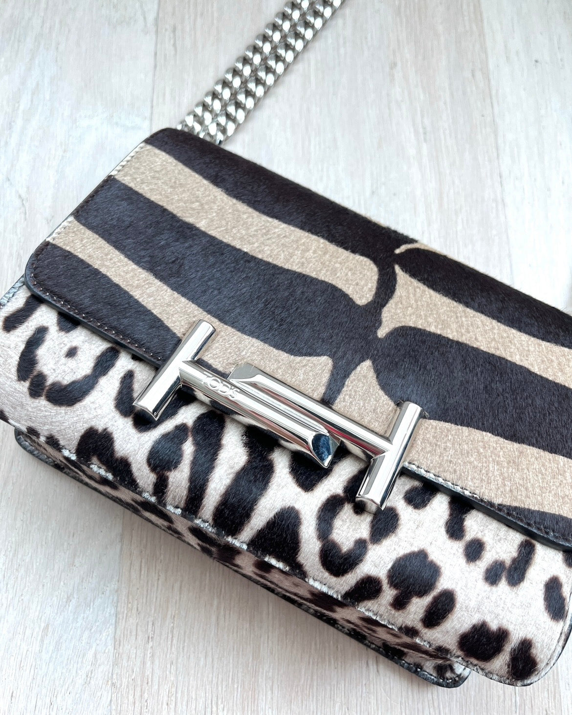 TOD’S Double T Flap Bag | KOMMONS