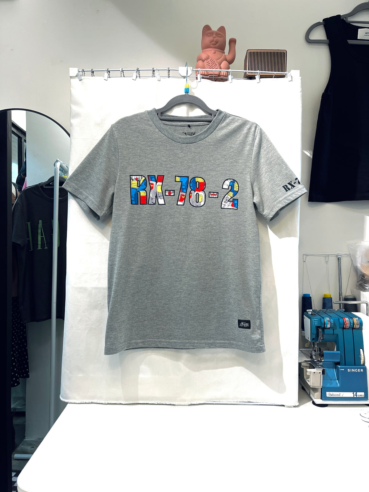 <Buy2-$10> GUNDAM Graphic T-shirt 印花T恤 | KOMMONS
