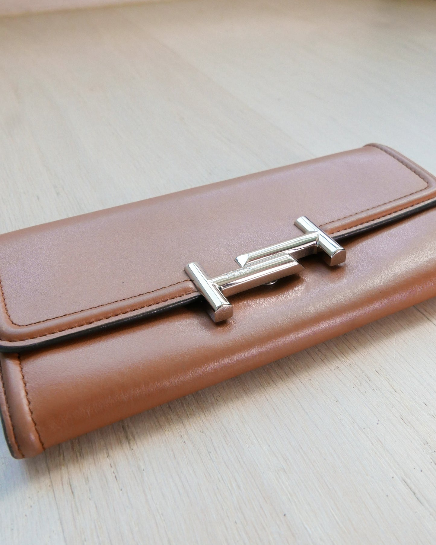 TOD’S Flap Long Wallet 長銀包 | KOMMONS