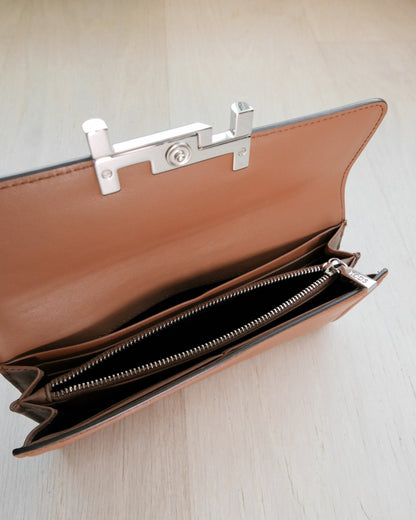 TOD’S Flap Long Wallet 長銀包 | KOMMONS