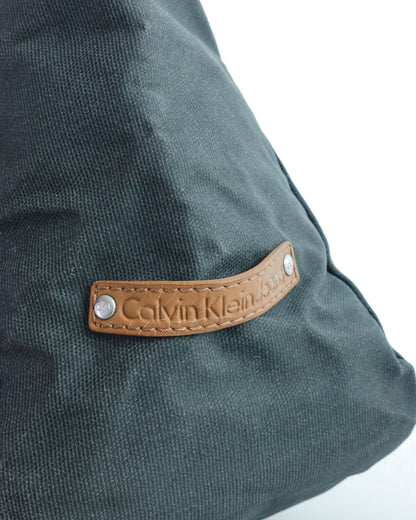 CALVIN KLEIN Waxed Canvas Tote Bag 蠟面帆布袋 | KOMMONS