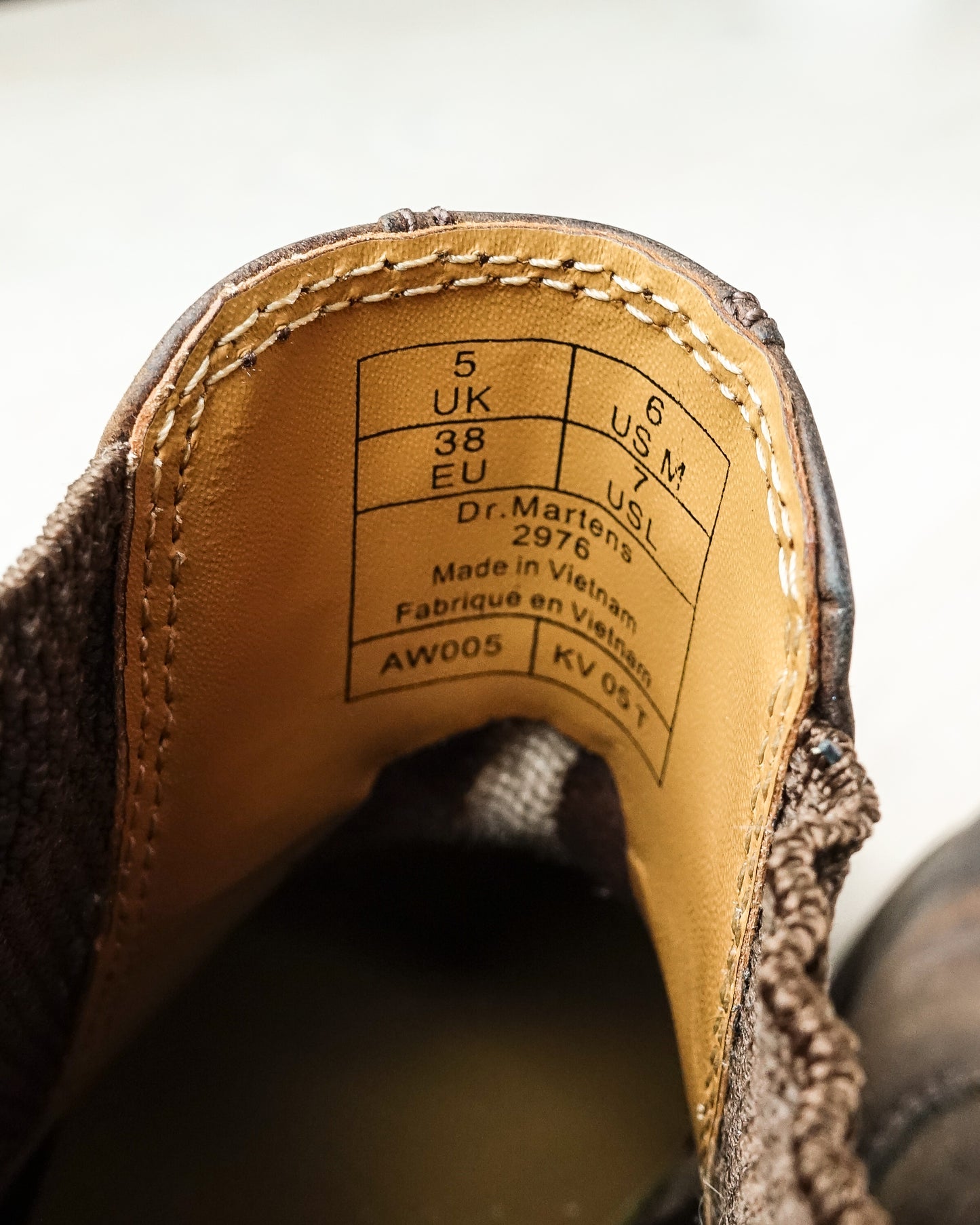 DR. MARTENS 2076 Crazy Horse Leather Chelsea Boot | KOMMONS