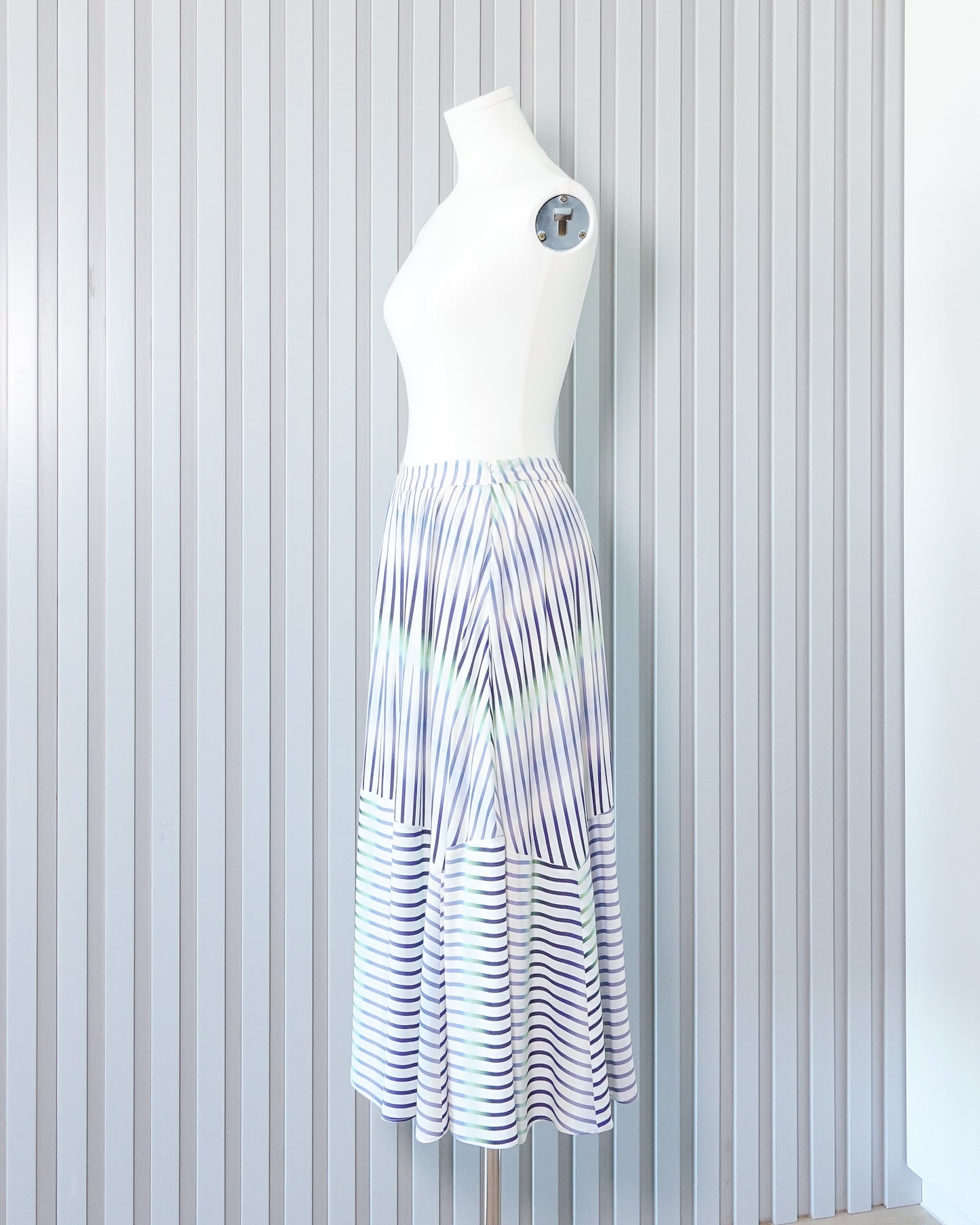 IRIS & INK Ombre Striped Maxi Skirt 漸變間條長裙 | KOMMONS