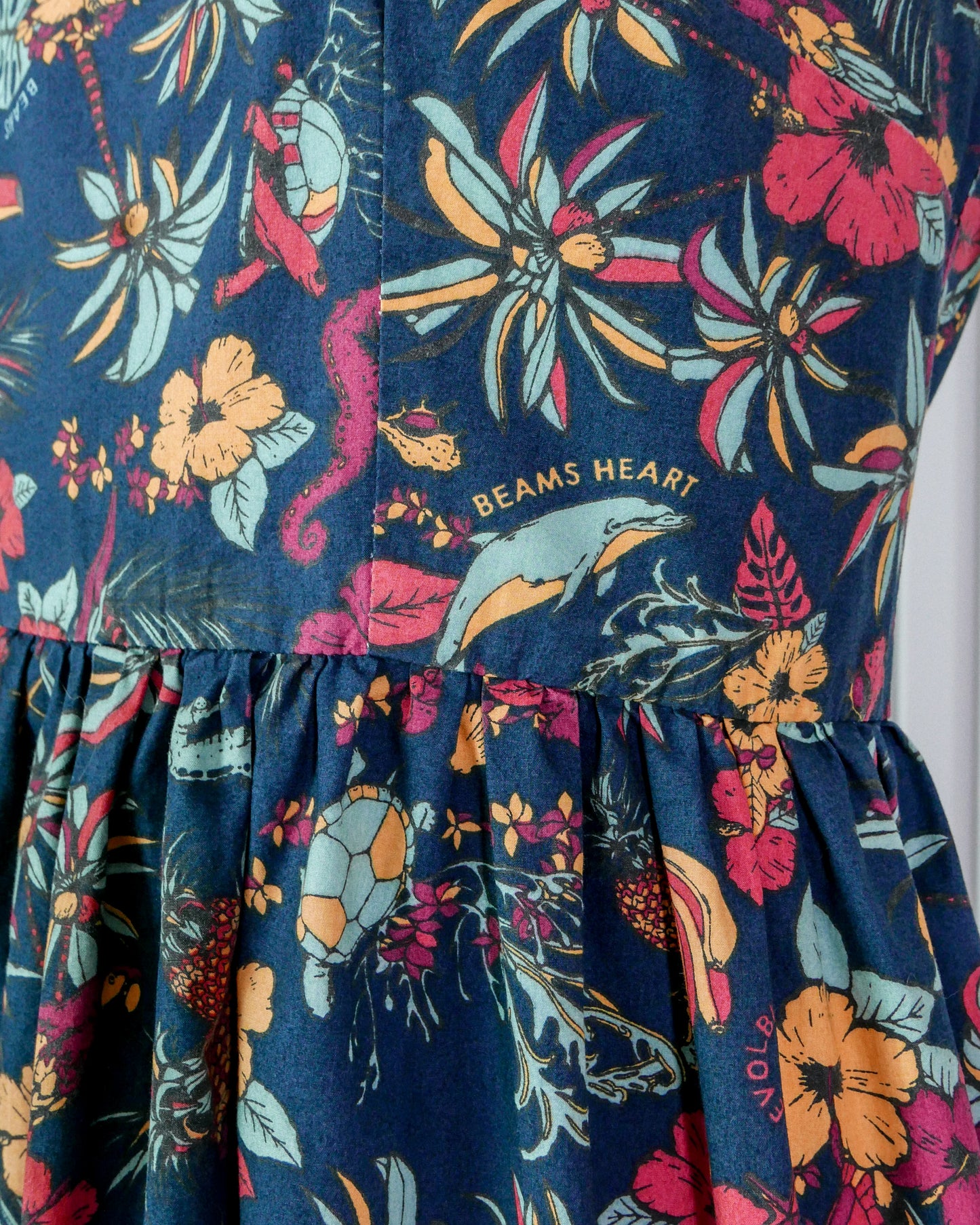 BEAMS HEART Floral A-line Sleeveless Short Dress 印花A字背心連身短裙 | KOMMONS