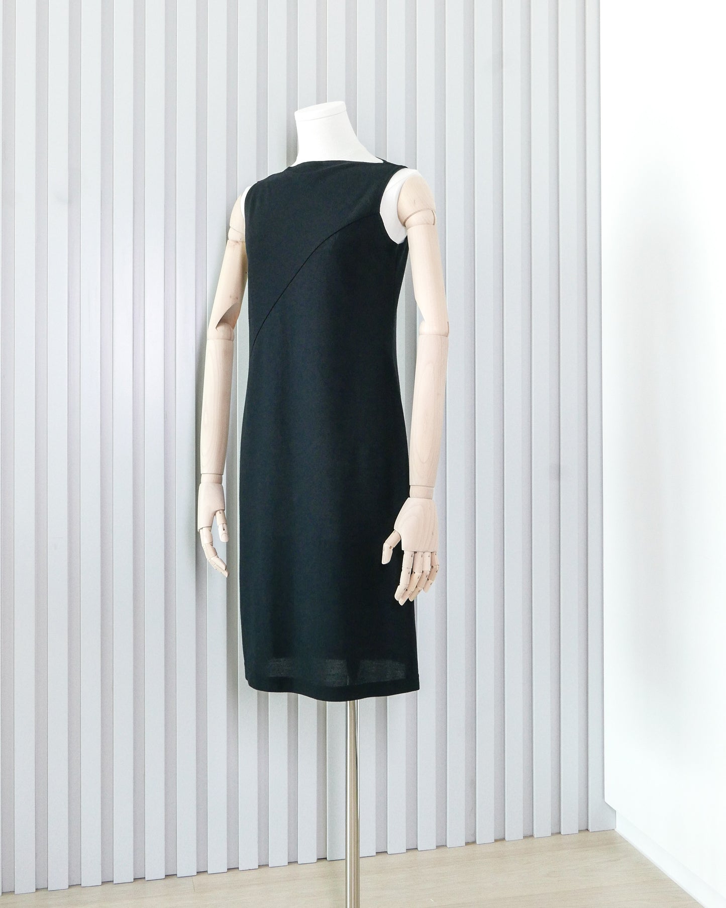 INDIVI Fitted Sleeveless Midi Dress 修身背心連身裙 | KOMMONS