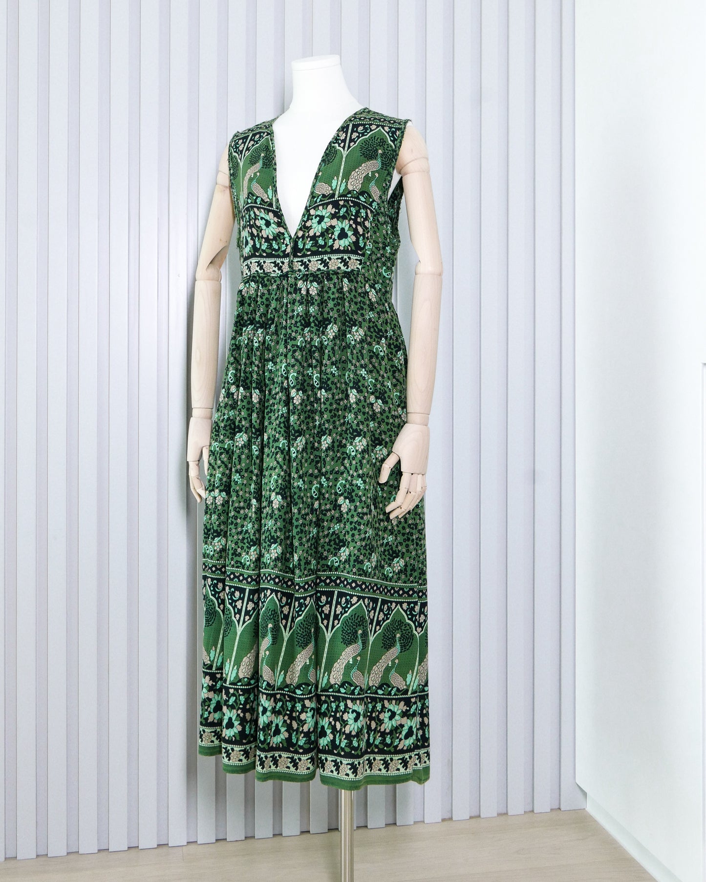 ALL ABOUT AUDREY Bohemiam V-neck Sleeveless Maxi Dress 民族風V領背心連身長裙 | KOMMONS
