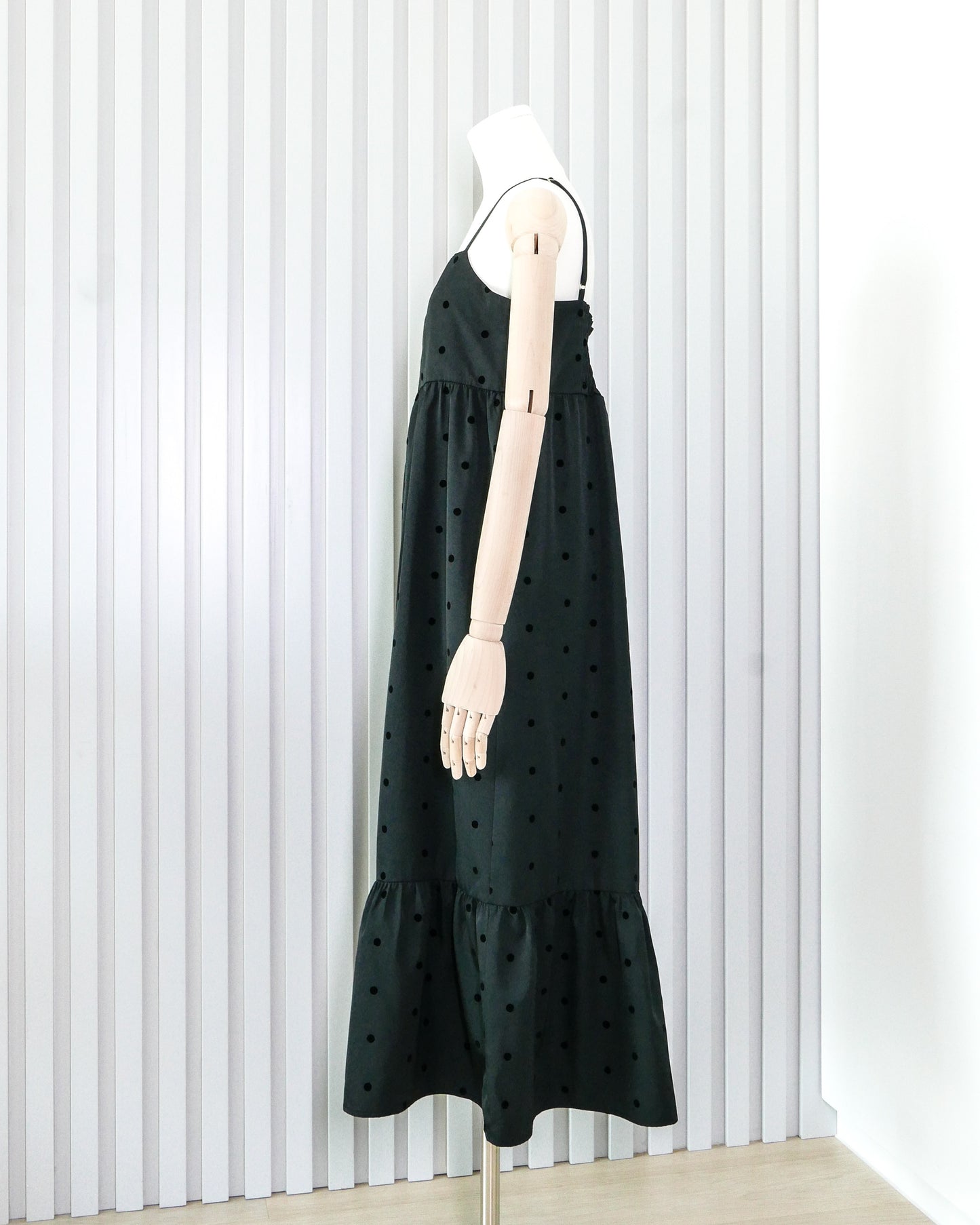 Polka Dot Cami Maxi Dress 波點吊帶連身長裙 | KOMMONS