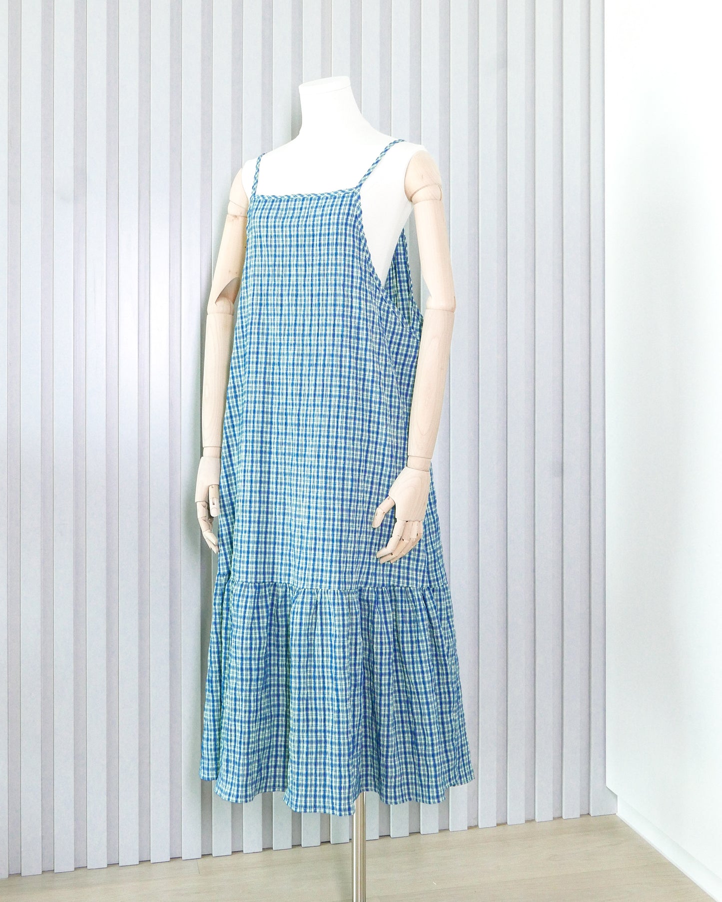 Plaid Tie-strap Maxi Dress 格子綁帶吊帶連身長裙 | KOMMONS