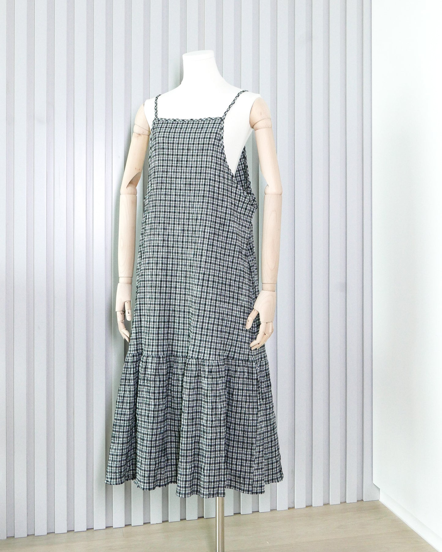 Plaid Tie-strap Maxi Dress 格子綁帶吊帶連身長裙 | KOMMONS