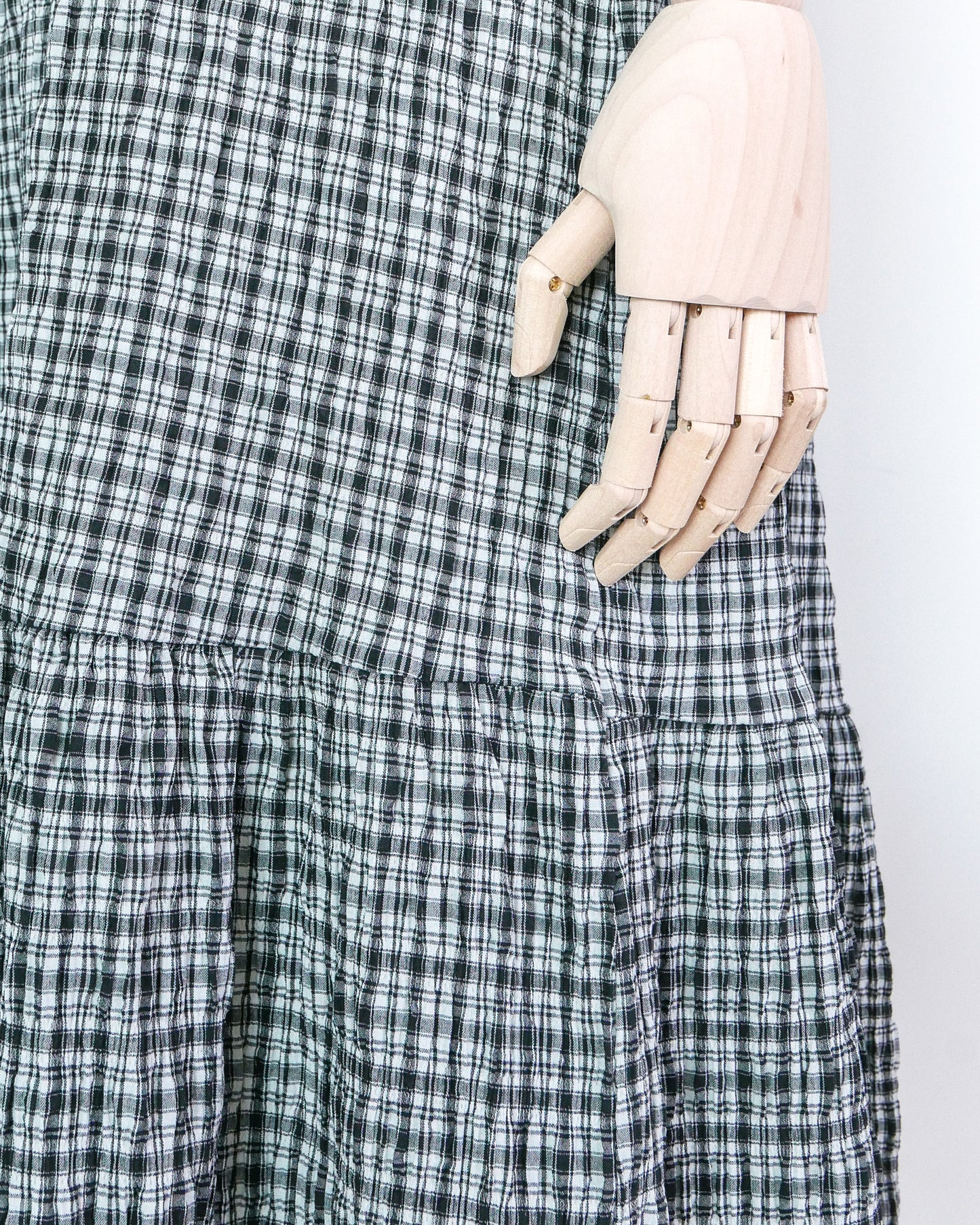Plaid Tie-strap Maxi Dress 格子綁帶吊帶連身長裙 | KOMMONS