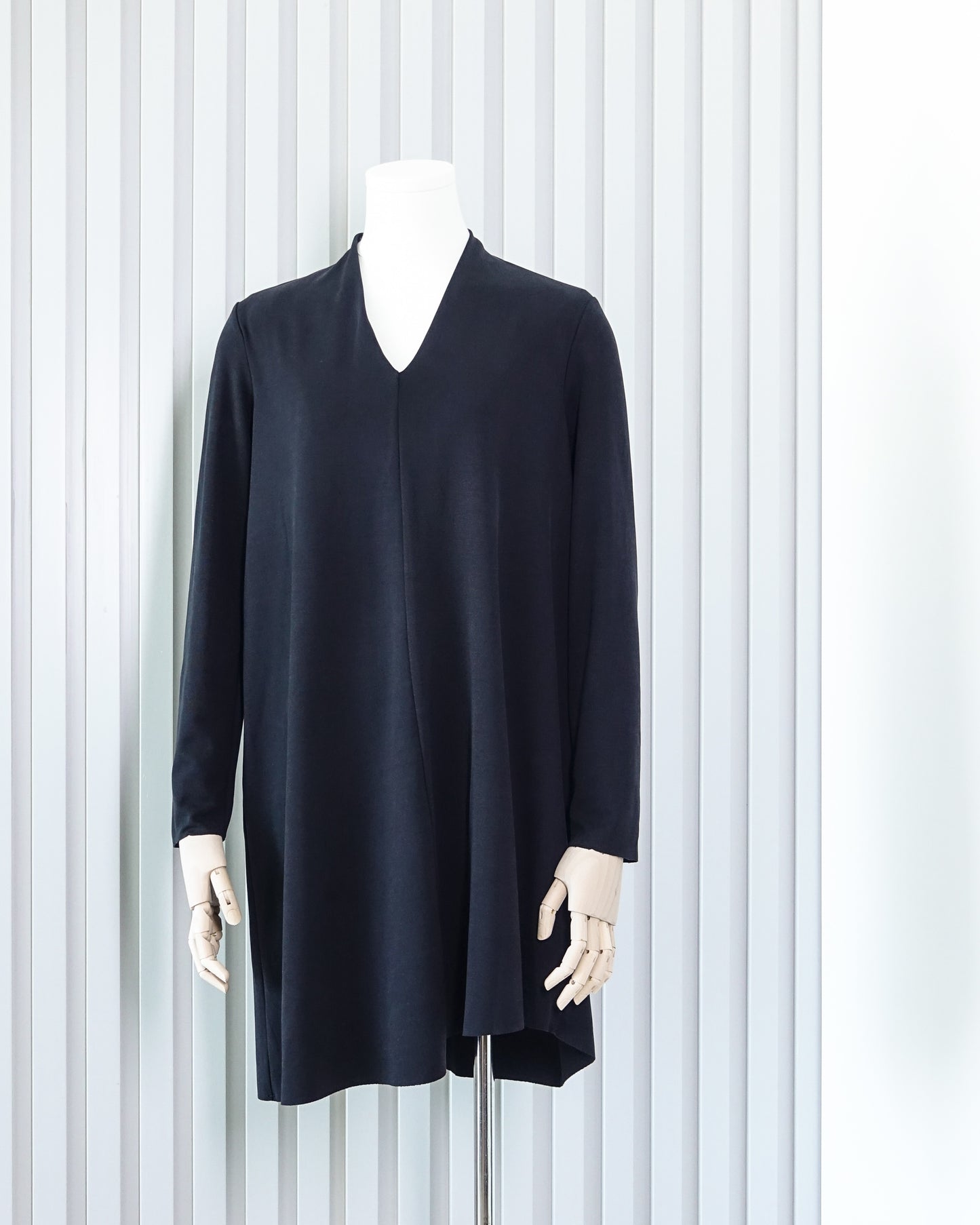 COS V-neck Jersey Dress V領針織連身裙 | KOMMONS