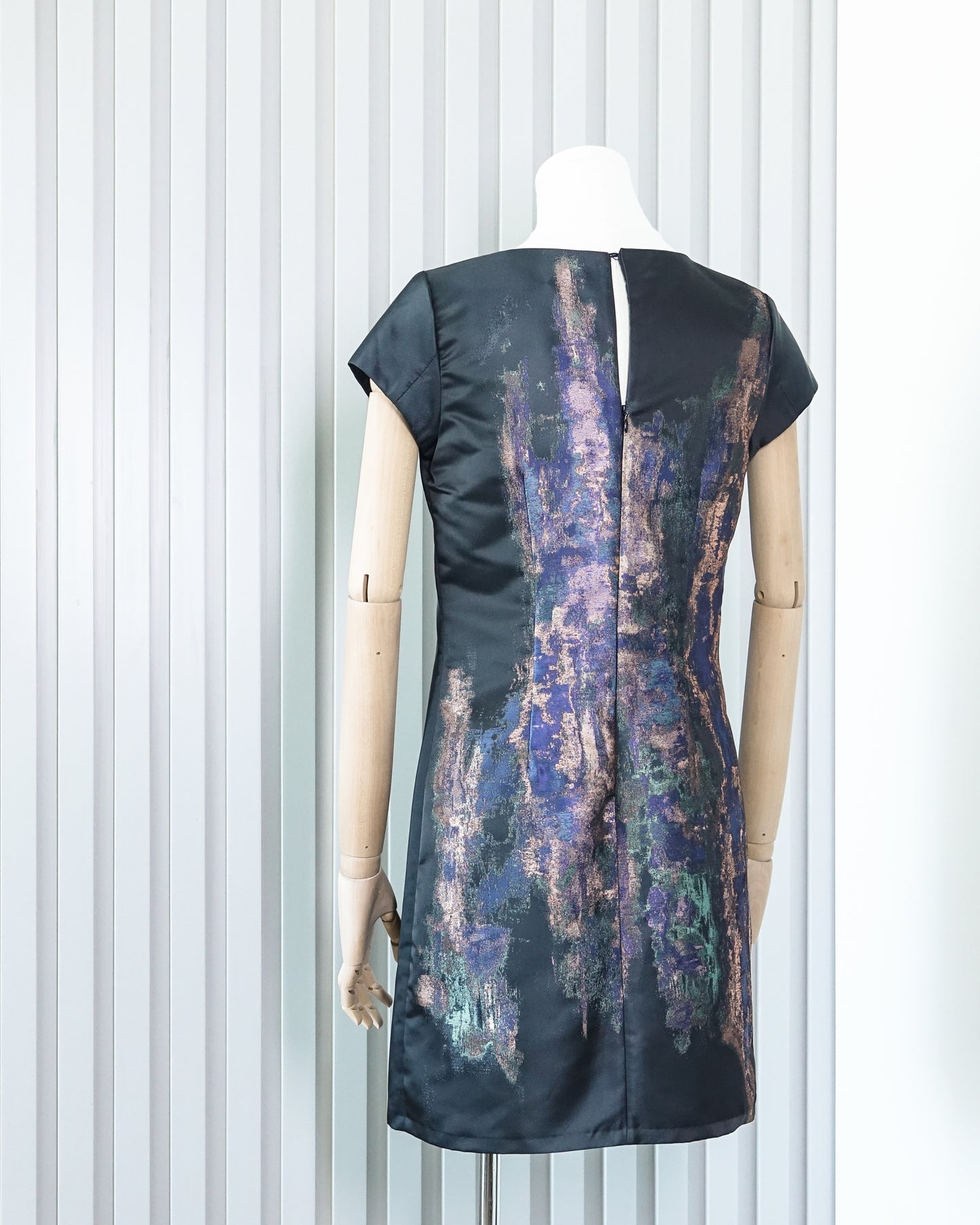 SINÉQUANONE Metallic Jacquard Fitted Dress 織錦修身連身裙 | KOMMONS