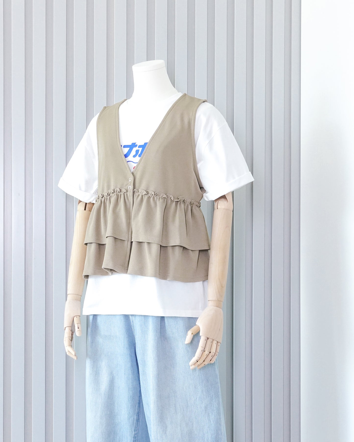 SAMANSA MOS2 Double Ruffle Waistcoat 雙層荷葉邊背心外套 | KOMMONS