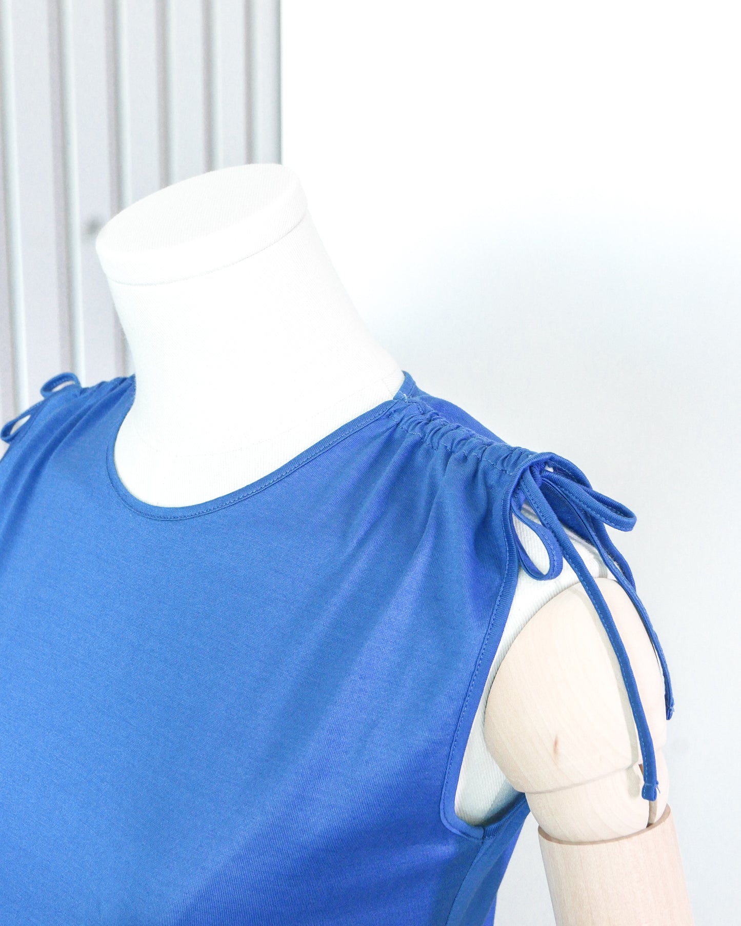 JILL STUART Ruched Shoulder Tank Top 膊頭束繩T恤背心 | KOMMONS