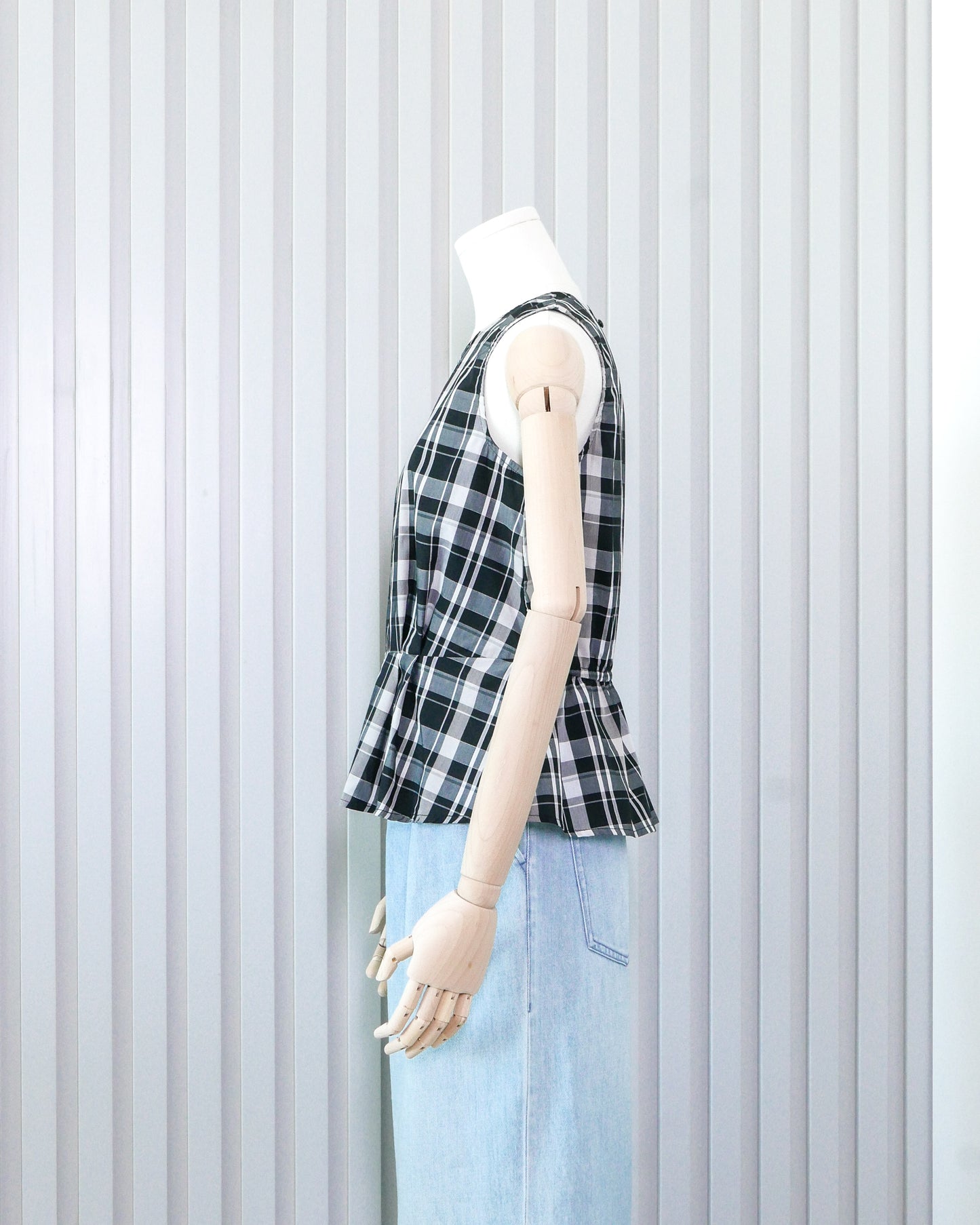 NIKO AND… Plaid Peplum Vest 格子裙擺背心 | KOMMONS