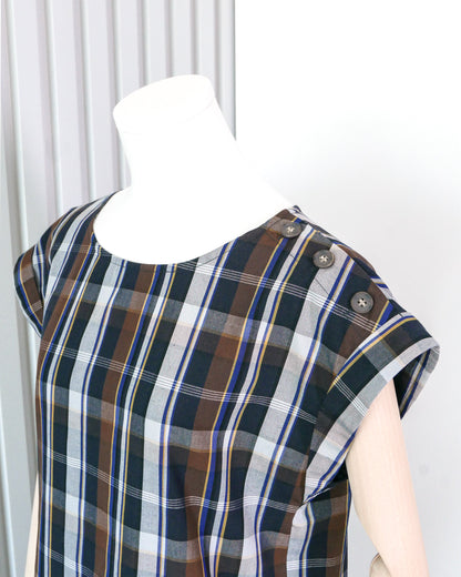 DESSIN Plaid Boat Neck Top with Button Detail 膊頭鈕扣格子船領上衣 | KOMMONS