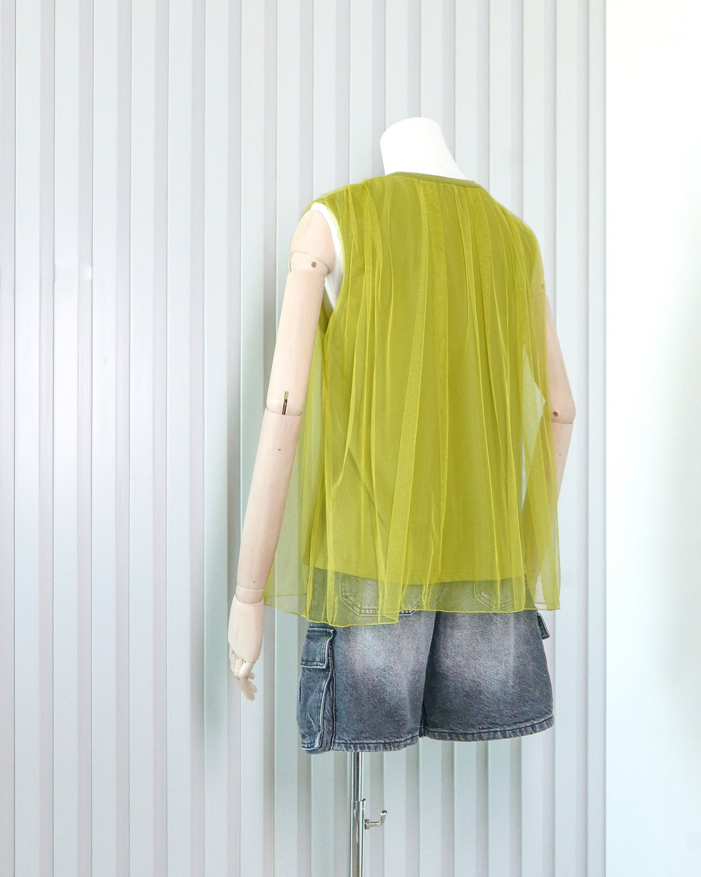 Tulle Layered Round Neck Tank Top 網紗圓領T恤背心 | KOMMONS