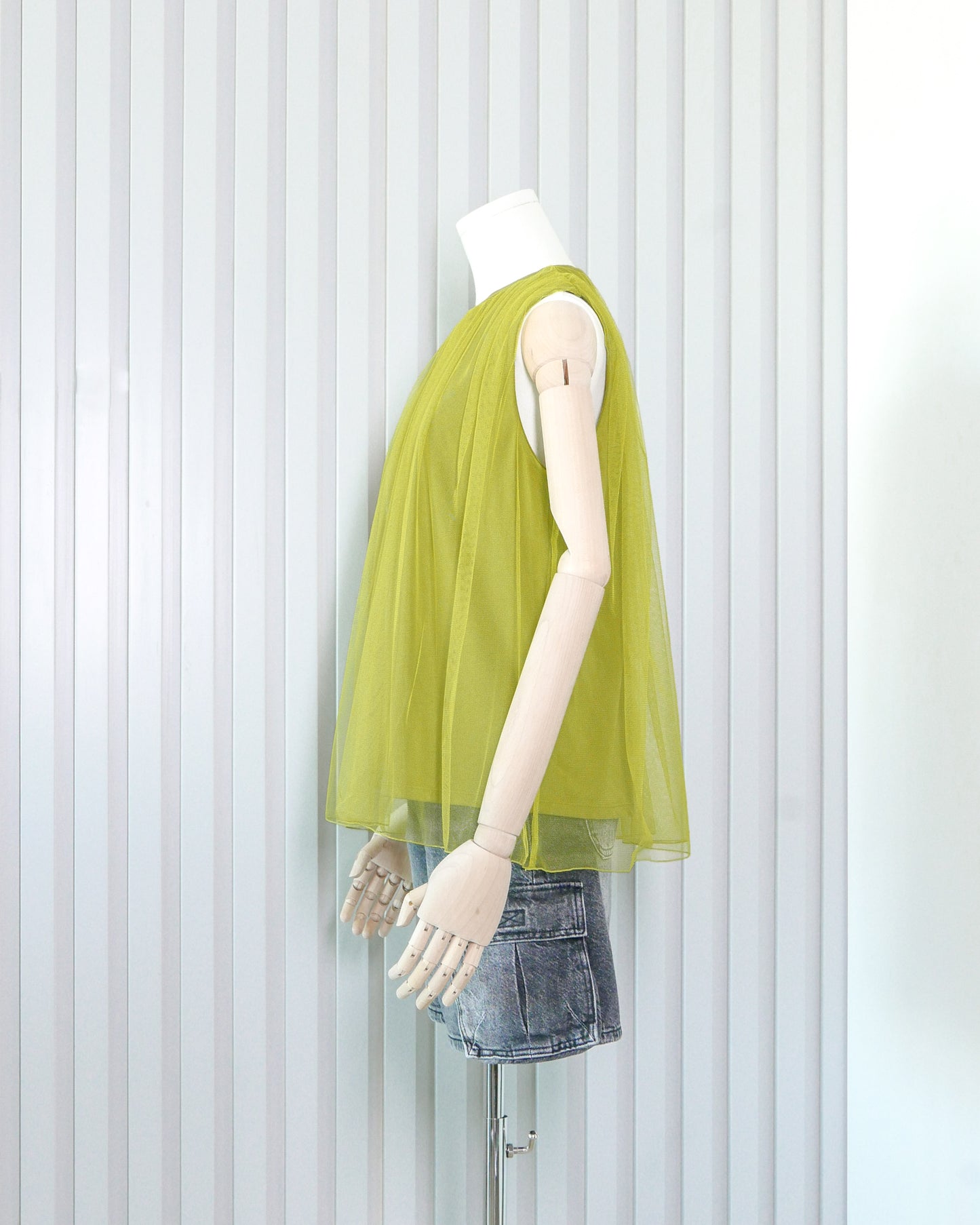 Tulle Layered Round Neck Tank Top 網紗圓領T恤背心 | KOMMONS