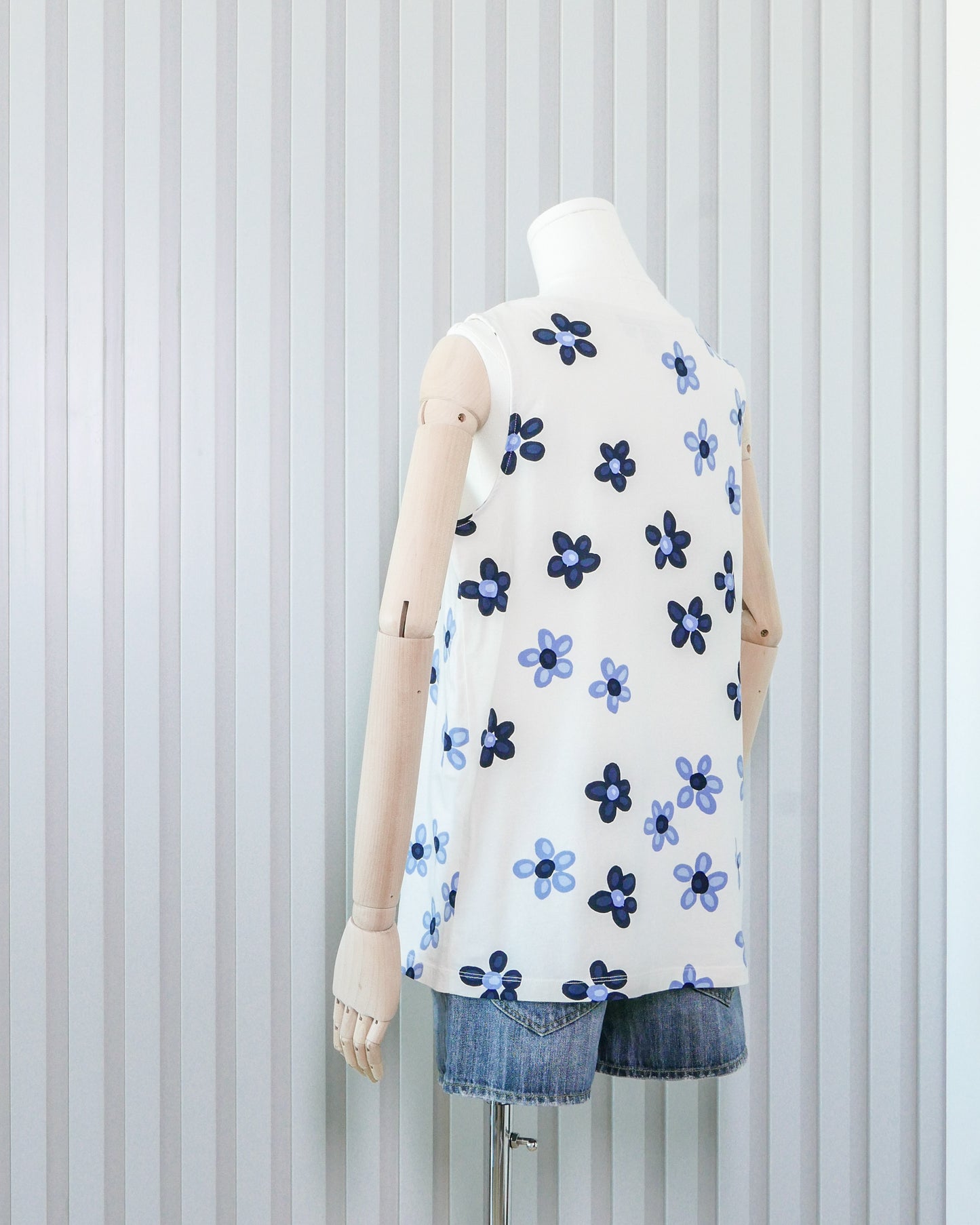 UNIQLO X MARIMEKKO Floral Boat Neck Tank Top 印花船領T恤背心 | KOMMONS
