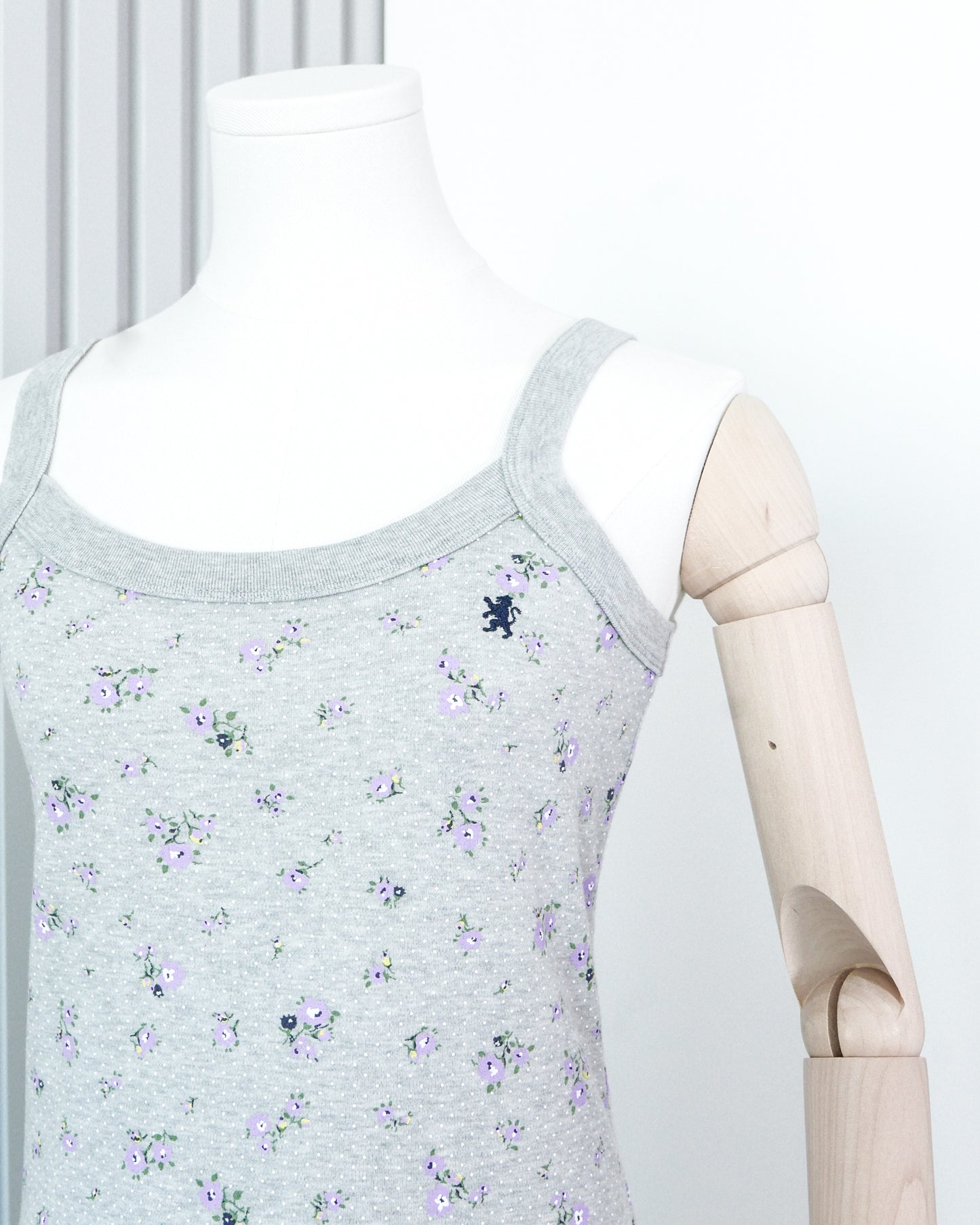 GYMPHLEX Floral Tank Top 碎花吊帶背心 | KOMMONS