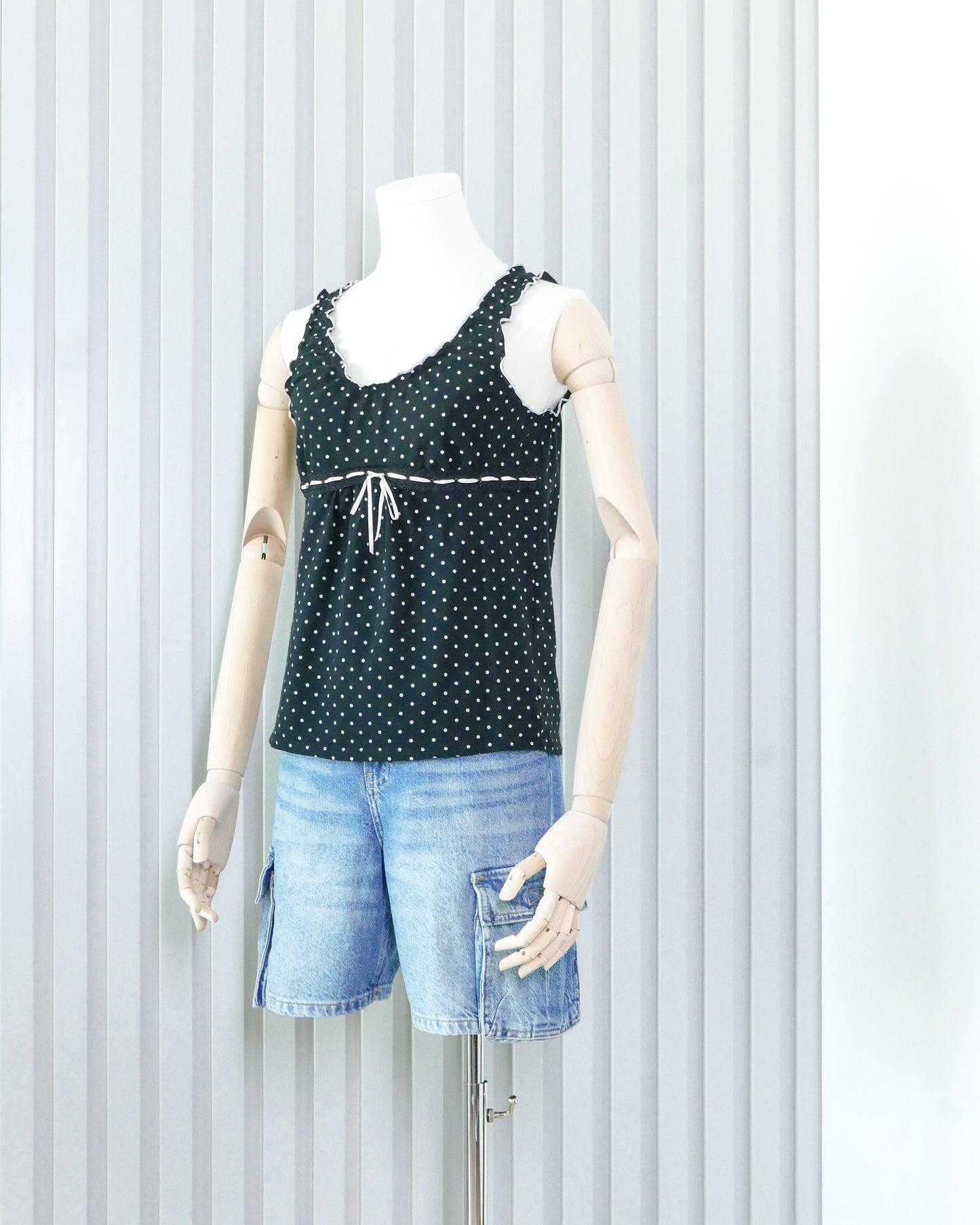UNIQLO Polka Dot Tie Front Tank Top 波點蝴蝶結吊帶背心 | KOMMONS