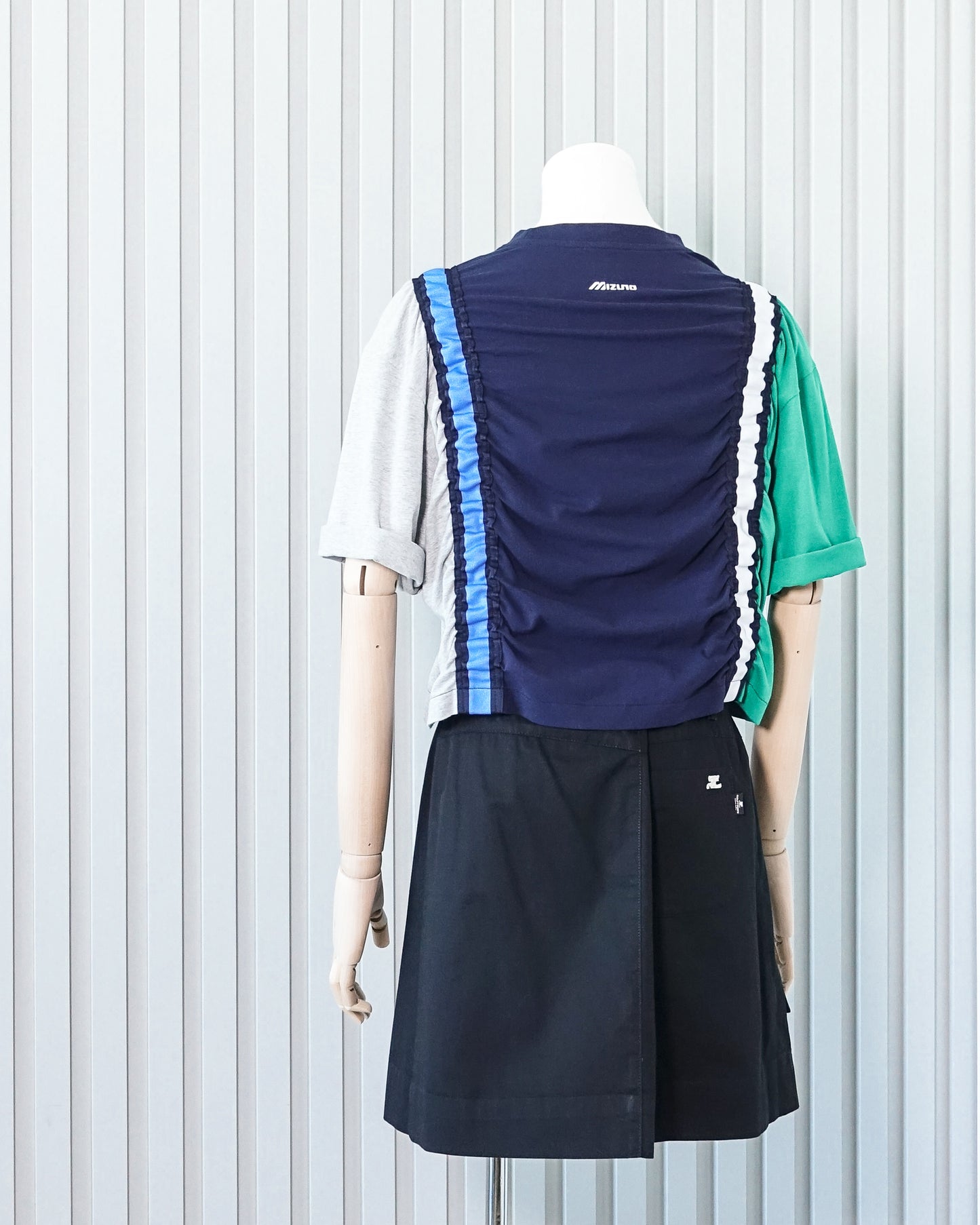 MIZUNO Athletic Ruched Crop T-shirt 運動風抽褶短T恤 | KOMMONS