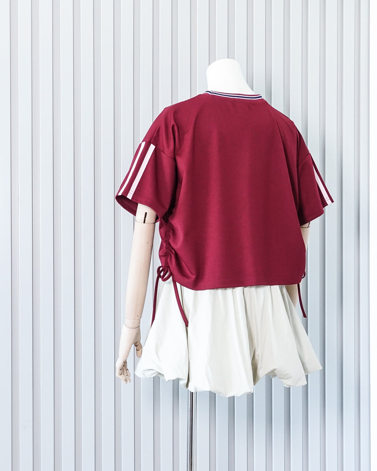 RETRO GIRL Ruched Tie Side Jersey 束繩綁帶運動衫 | KOMMONS