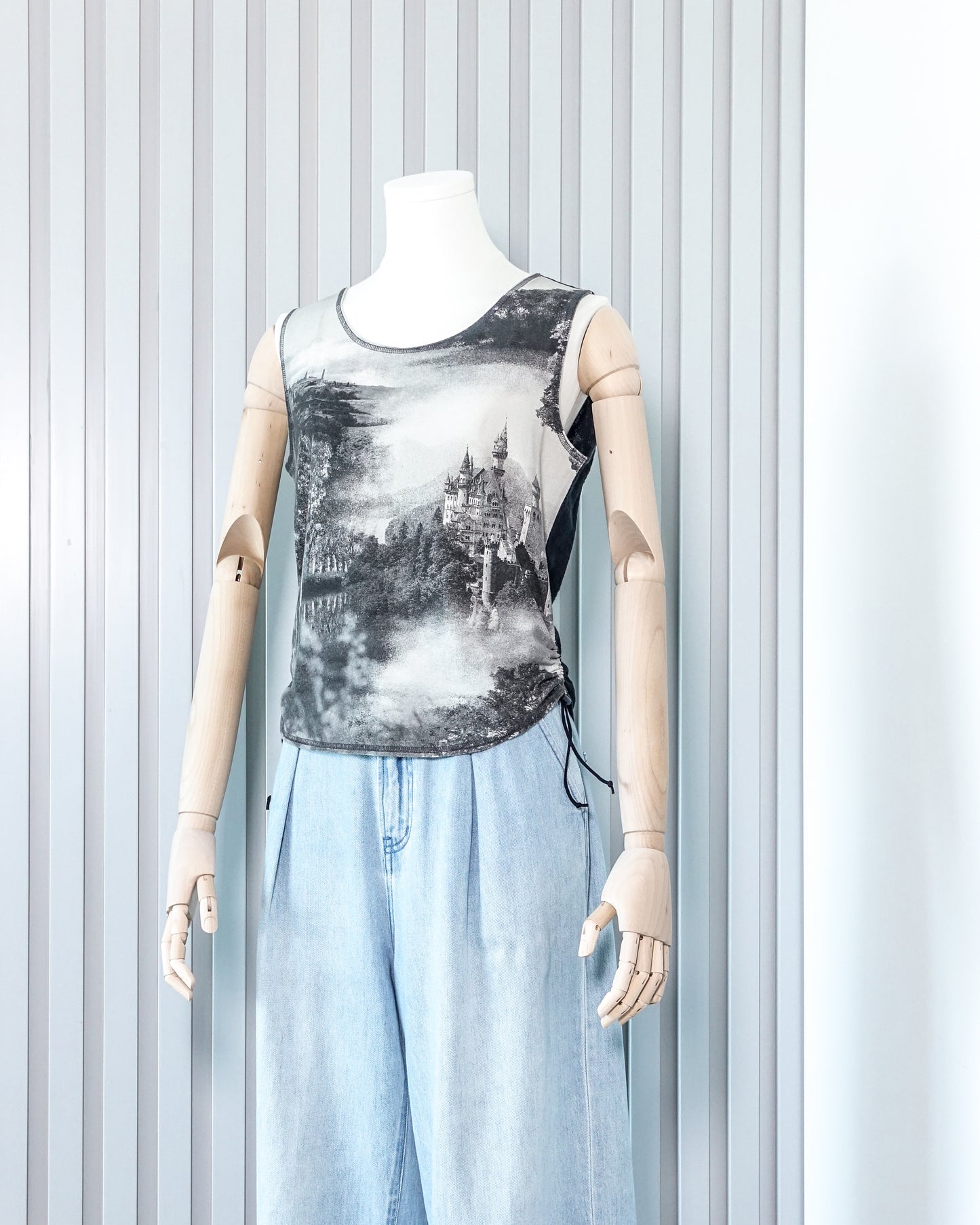 UNA PARTE Castle Printed Ruched Tie Side Vest 城堡印花束繩綁帶背心 (Vintage 古著) | KOMMONS