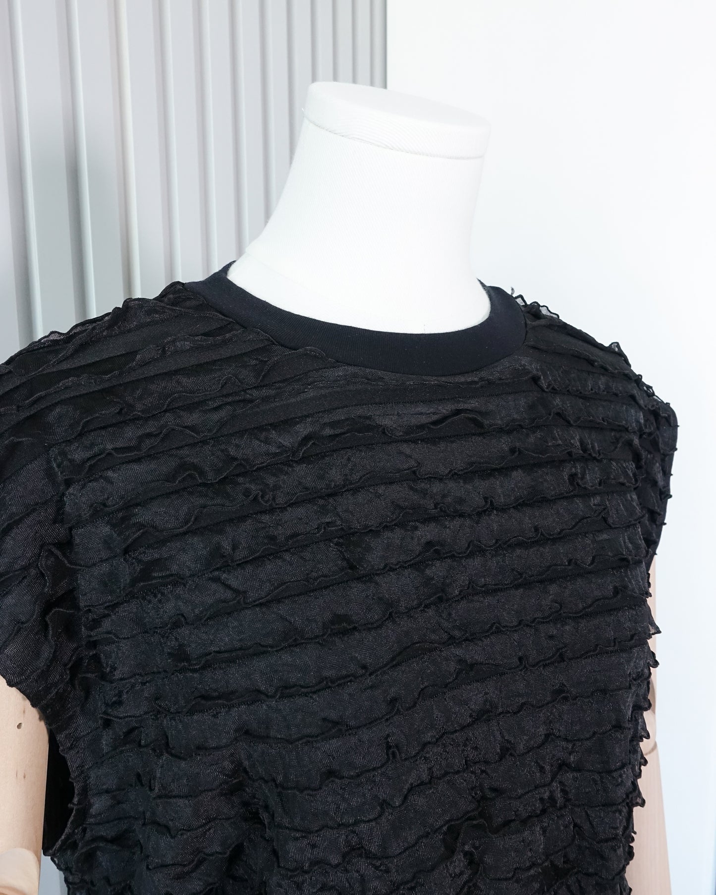 Ruffle Tunic Top 荷葉邊長上衣 | KOMMONS