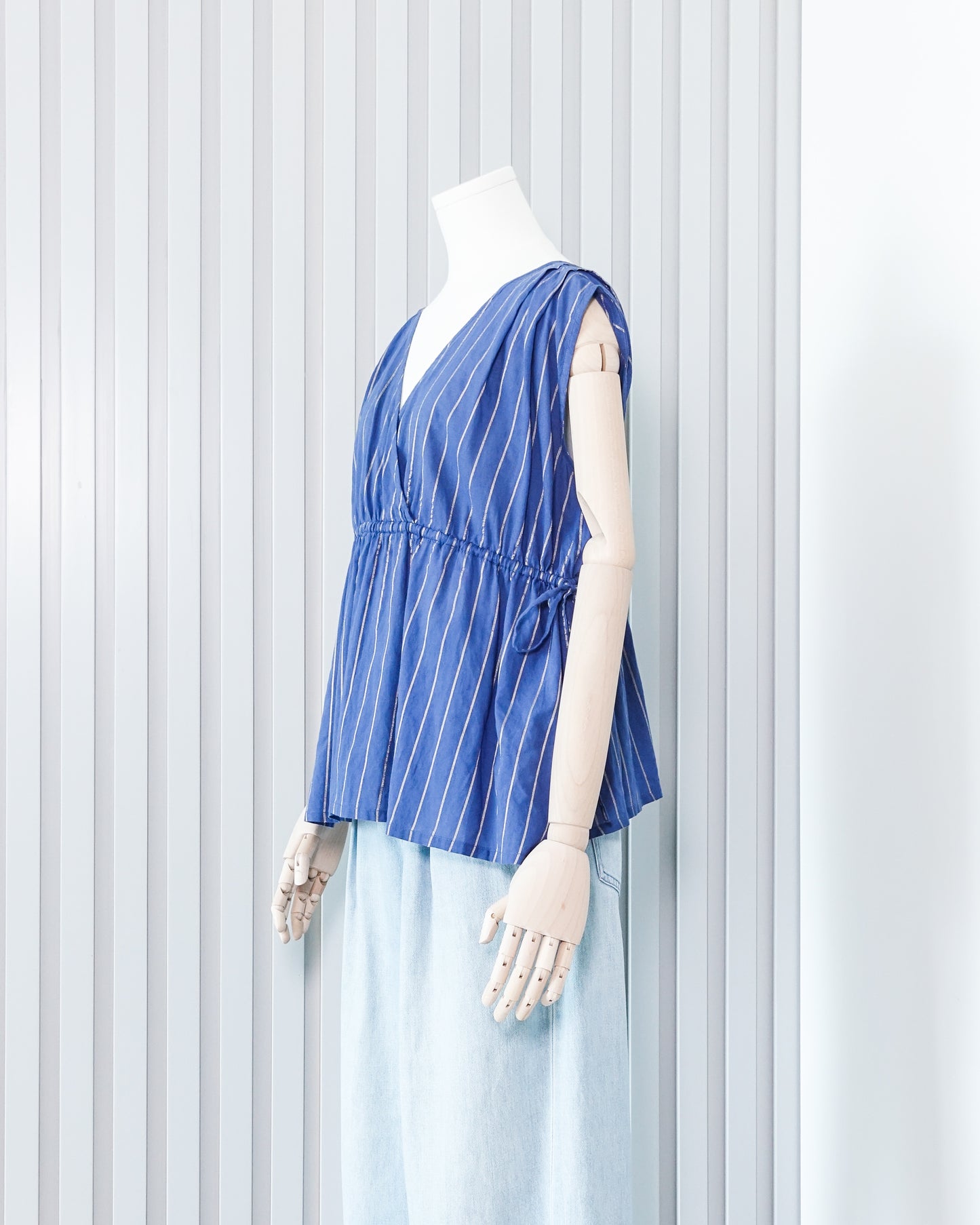 V-neck Ruched Top V領束繩上衣 | KOMMONS