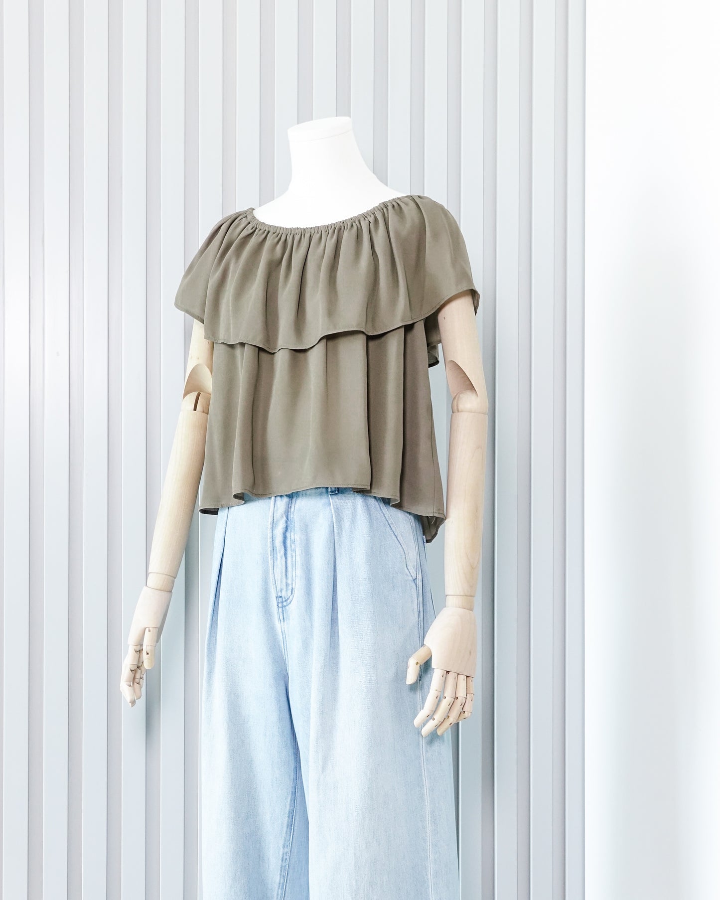 DISKEEN SURE Chiffon Flared Top 雪紡傘下擺上衣 | KOMMONS