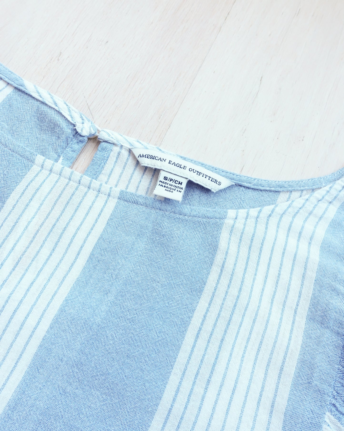 AMERICAN EAGLE Flared Sleeve Striped Top 喇叭袖橫間上衣 | KOMMONS