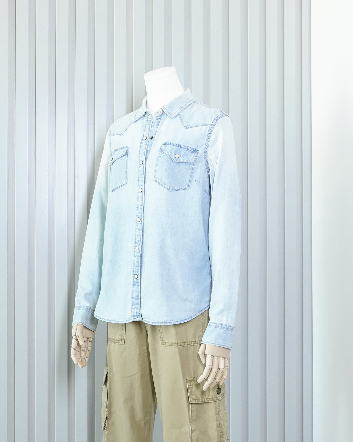 GAP Denim Shirt 牛仔恤衫 | KOMMONS