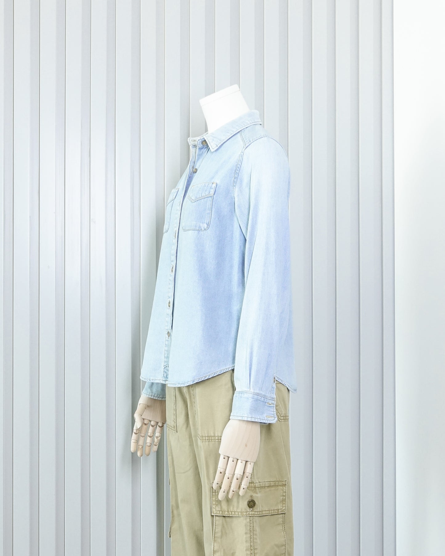 EARTH MUSIC & ECOLOGY Denim Shirt 牛仔恤衫 | KOMMONS