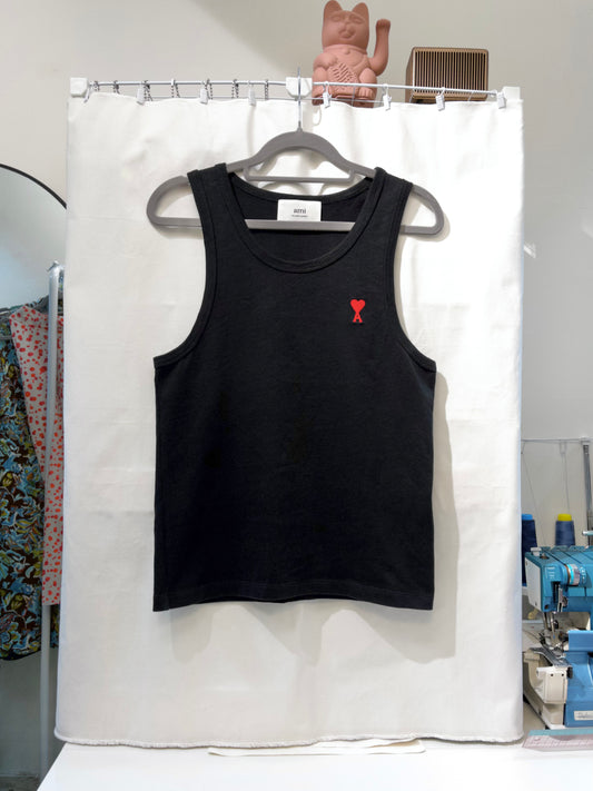 AMI PARIS Ami de Coeur Heart Embroidered Tank Top 紅心刺繡背心 | KOMMONS
