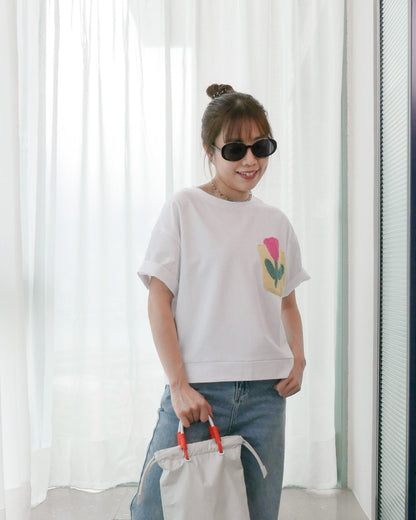 鈎織花花口袋T恤 - 白 | Made by Chifa