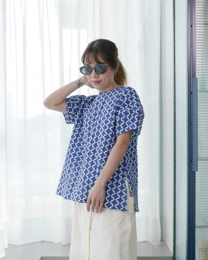 燈籠袖皺皺布涼爽上衣 - 藍白花花 | Made by Chifa