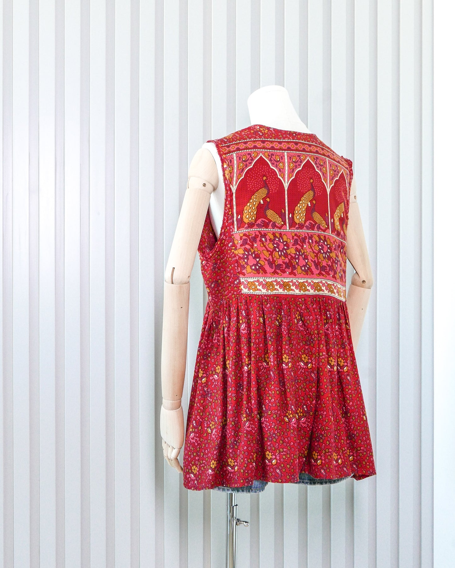 ALL ABOUT AUDREY Bohemiam V-Neck Vest 民族風V領背心 | KOMMONS